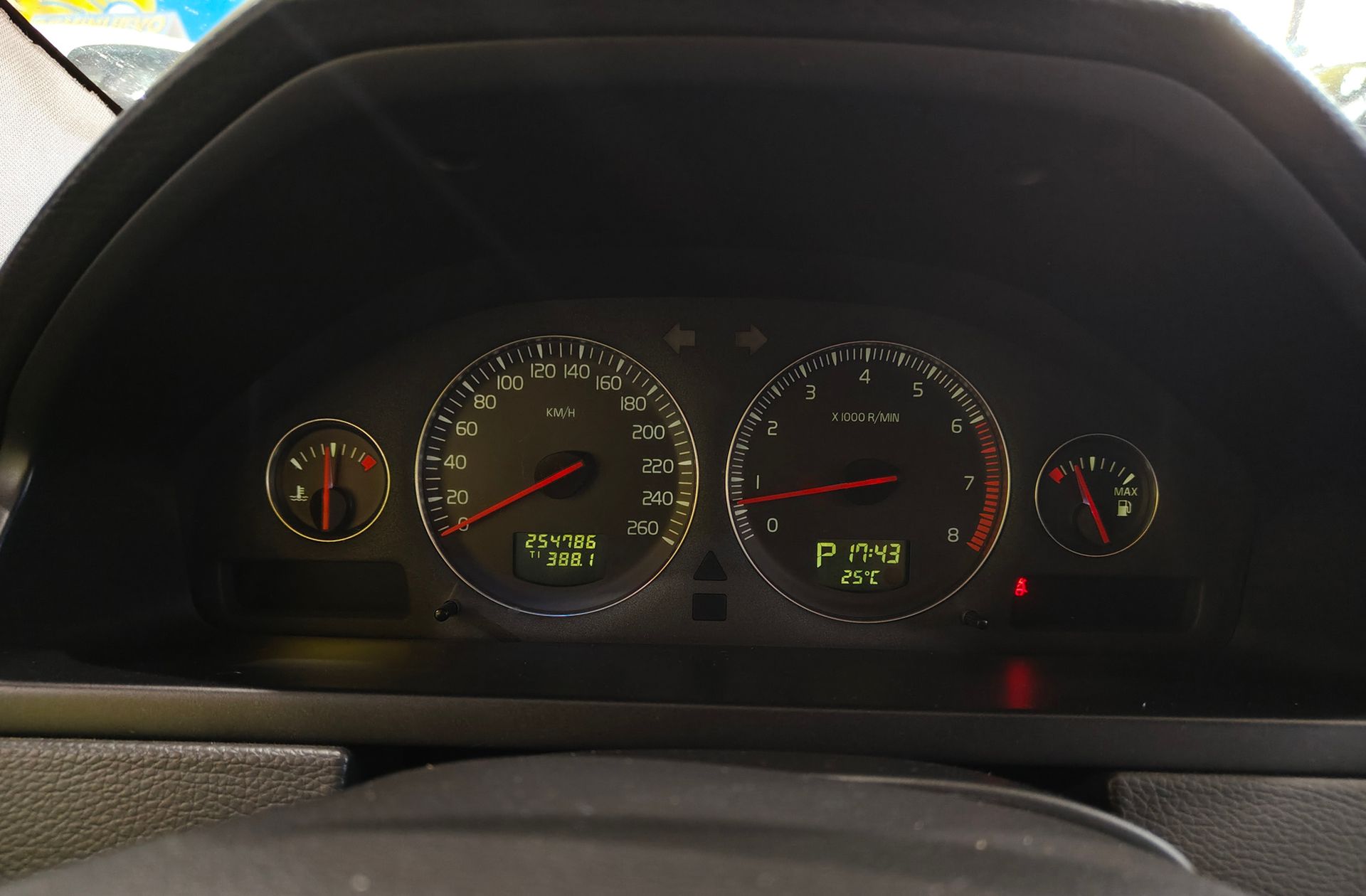 Volvo XC90 T6 Momentum 7 plazas - foto 23