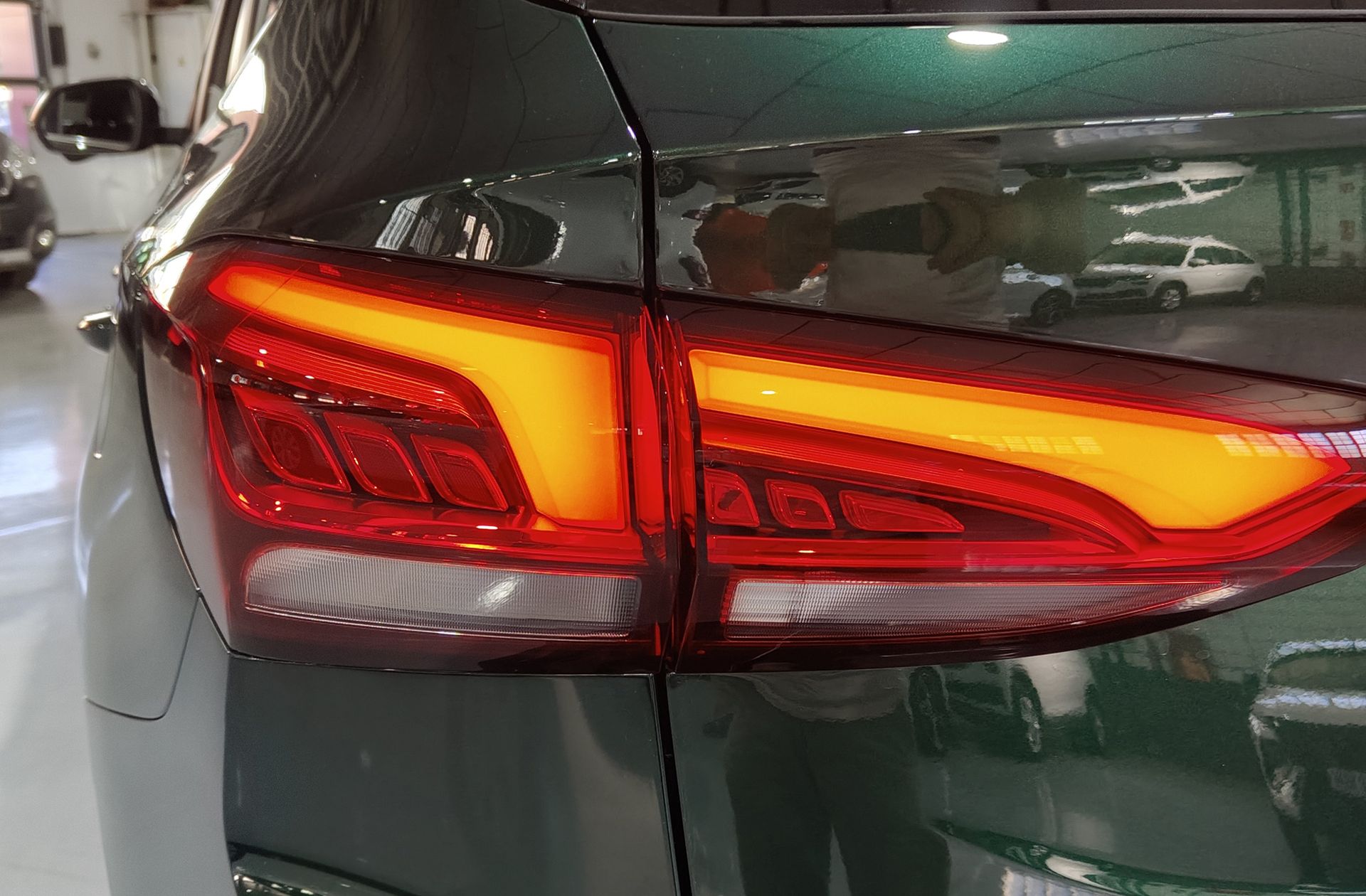 MG ZS 1.5 Hybrid+ Luxury - foto 18