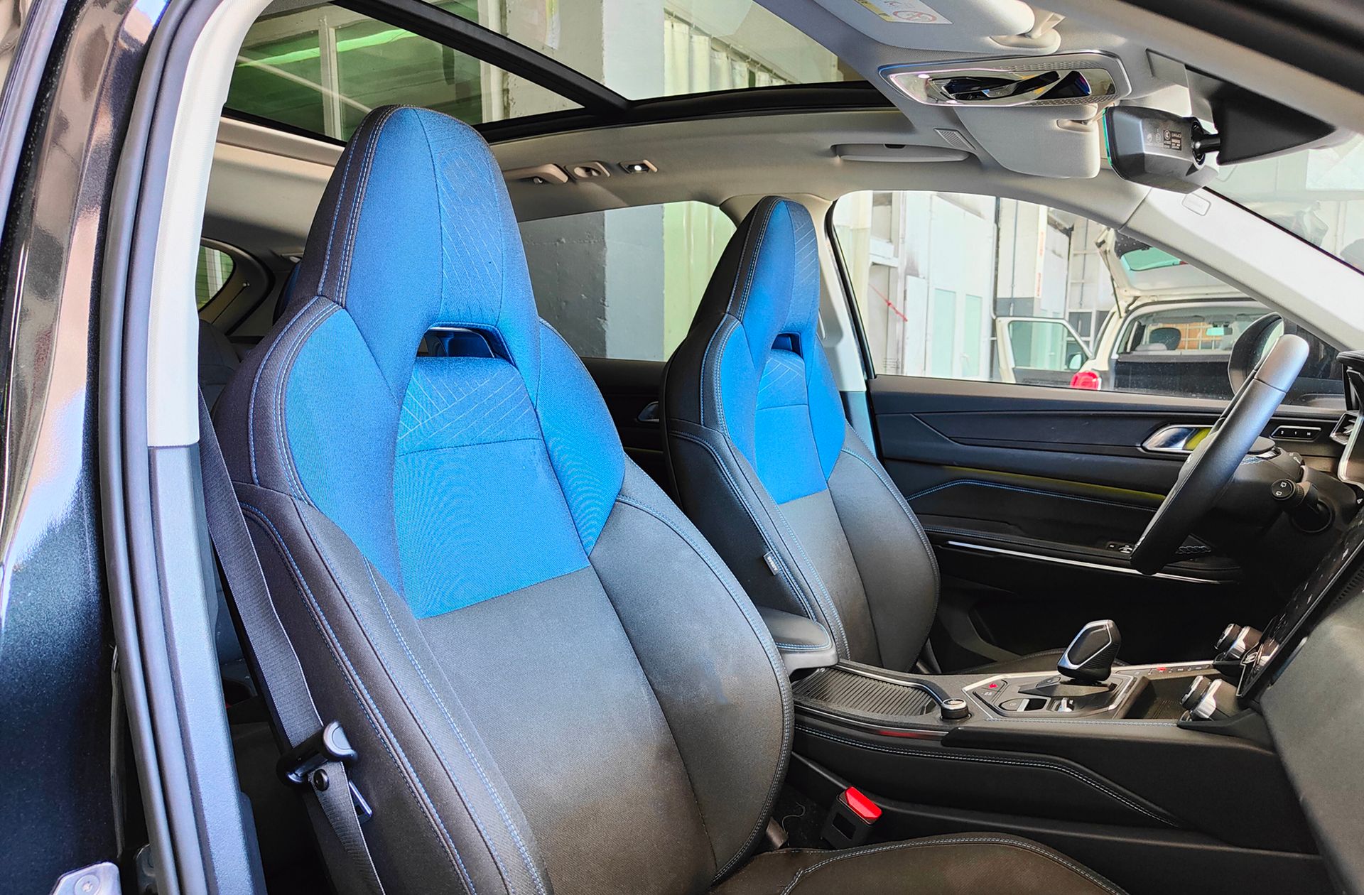 Lynk & Co 01 1.5 PHEV - foto 21