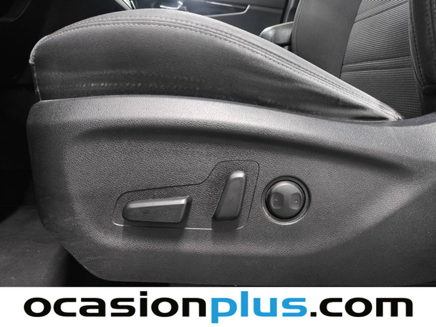 Equipamiento del KIA Sorento KIA Sorento 2.2 CRDI Drive 4x2 Auto (200 CV) 7 Plazas