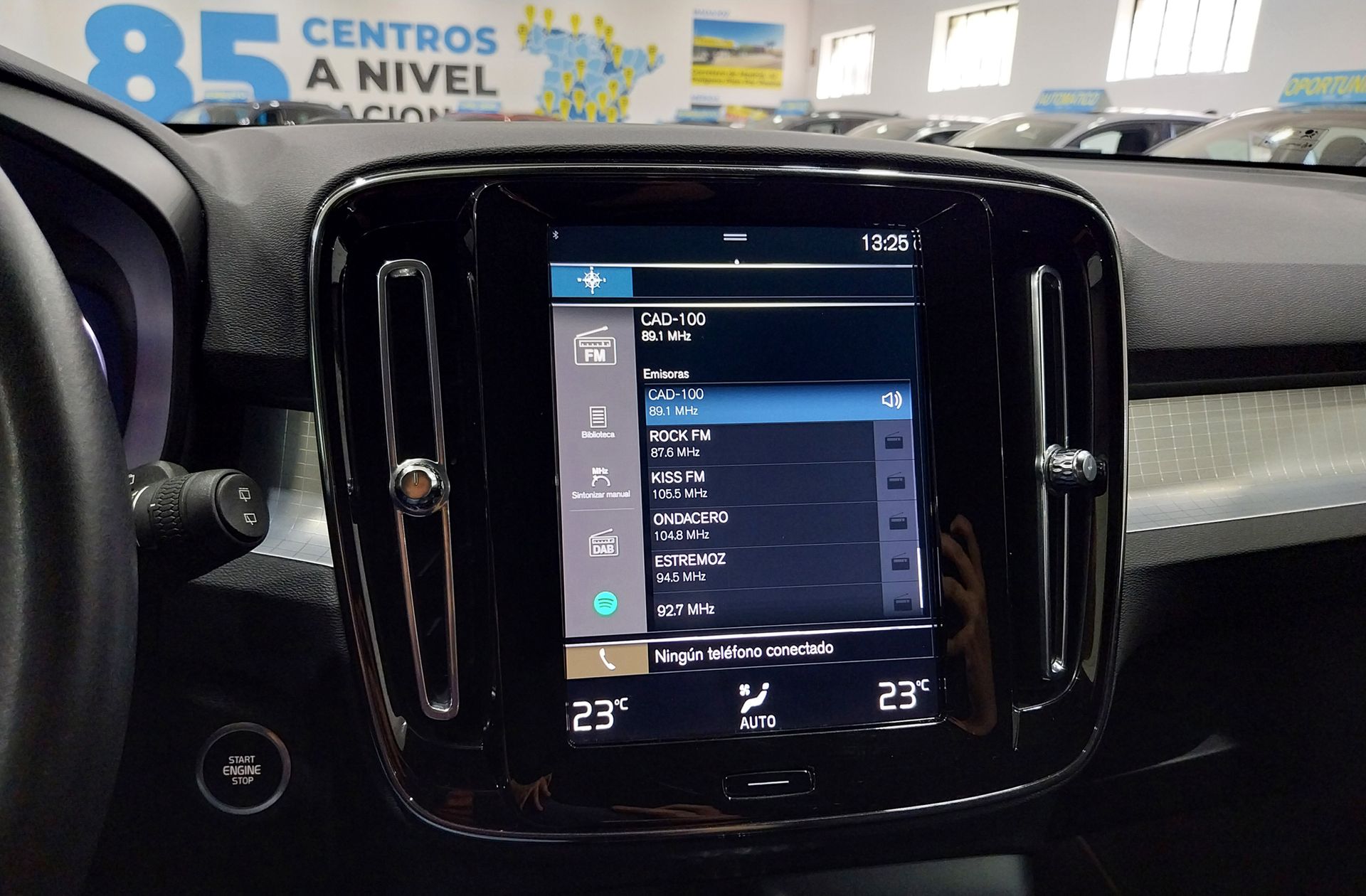 Volvo XC40 T3 Business Plus - foto 31