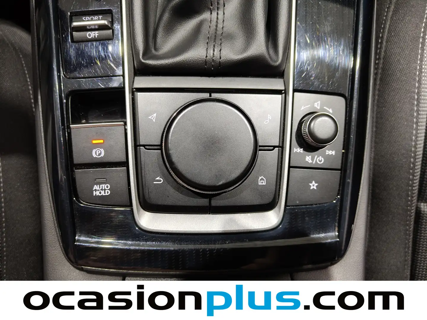 Foto Mazda CX-30 Mazda CX-30 2.5 e-Skyactive G MHEV Prime-Line AT (140 CV)