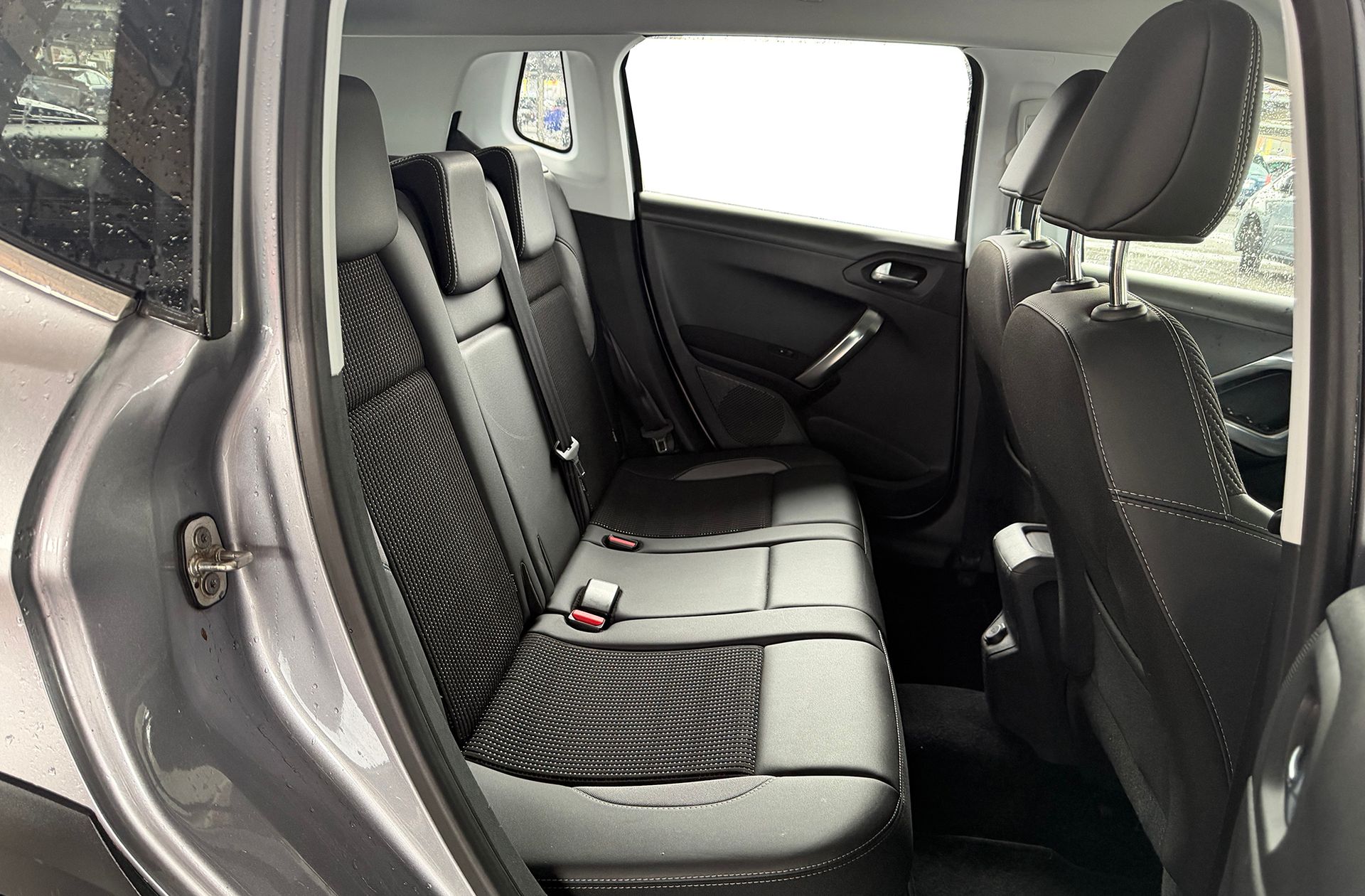 Peugeot 2008 BlueHDi 100 Allure - foto 14