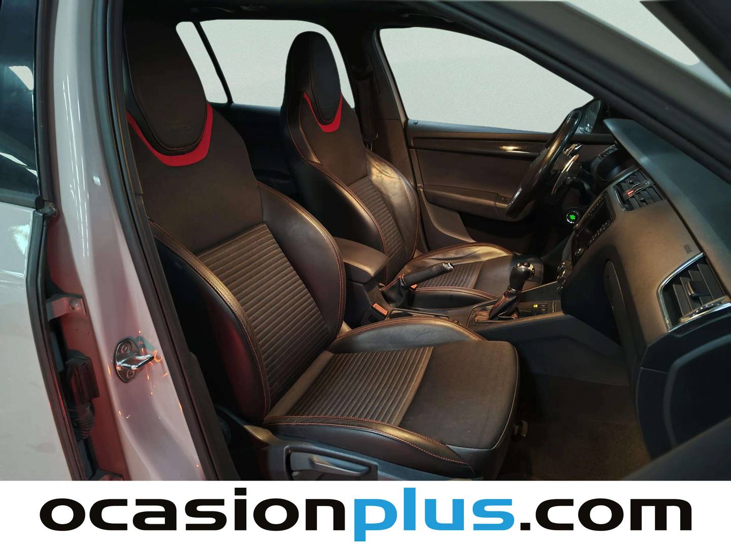 Foto Skoda Octavia Skoda Octavia Combi Combi 2.0 TSI RS DSG (220 CV)