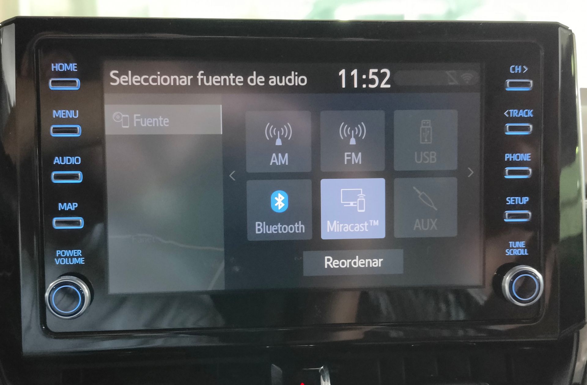 Toyota Corolla 1.8 125 Híbrido Active Tech E-CVT - foto 8
