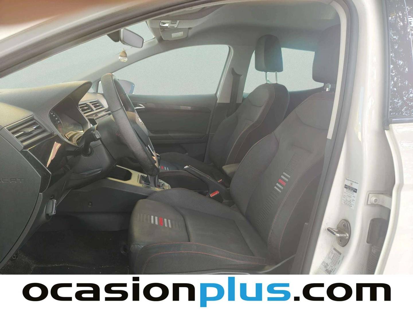 Foto asientos delanteros Seat Ibiza Seat Ibiza 1.0 EcoTSI S&S FR (115 CV)