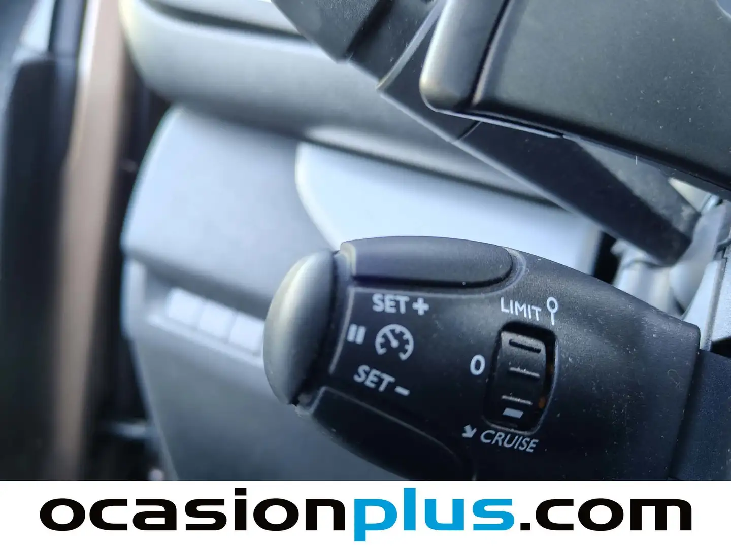 Foto Peugeot Traveller Peugeot Traveller 2.0 BlueHDi Long Business EAT8 (180 CV) 9 Plazas