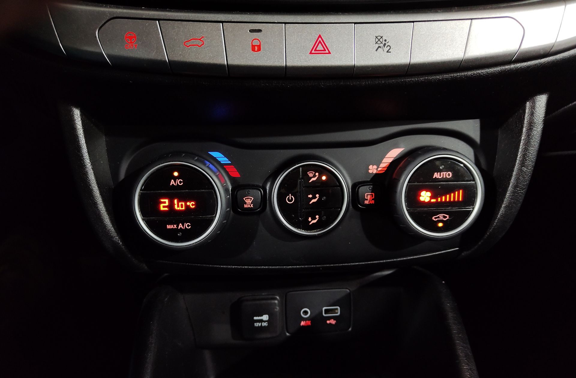 Fiat Tipo 1.3 MultiJet Lounge - foto 24
