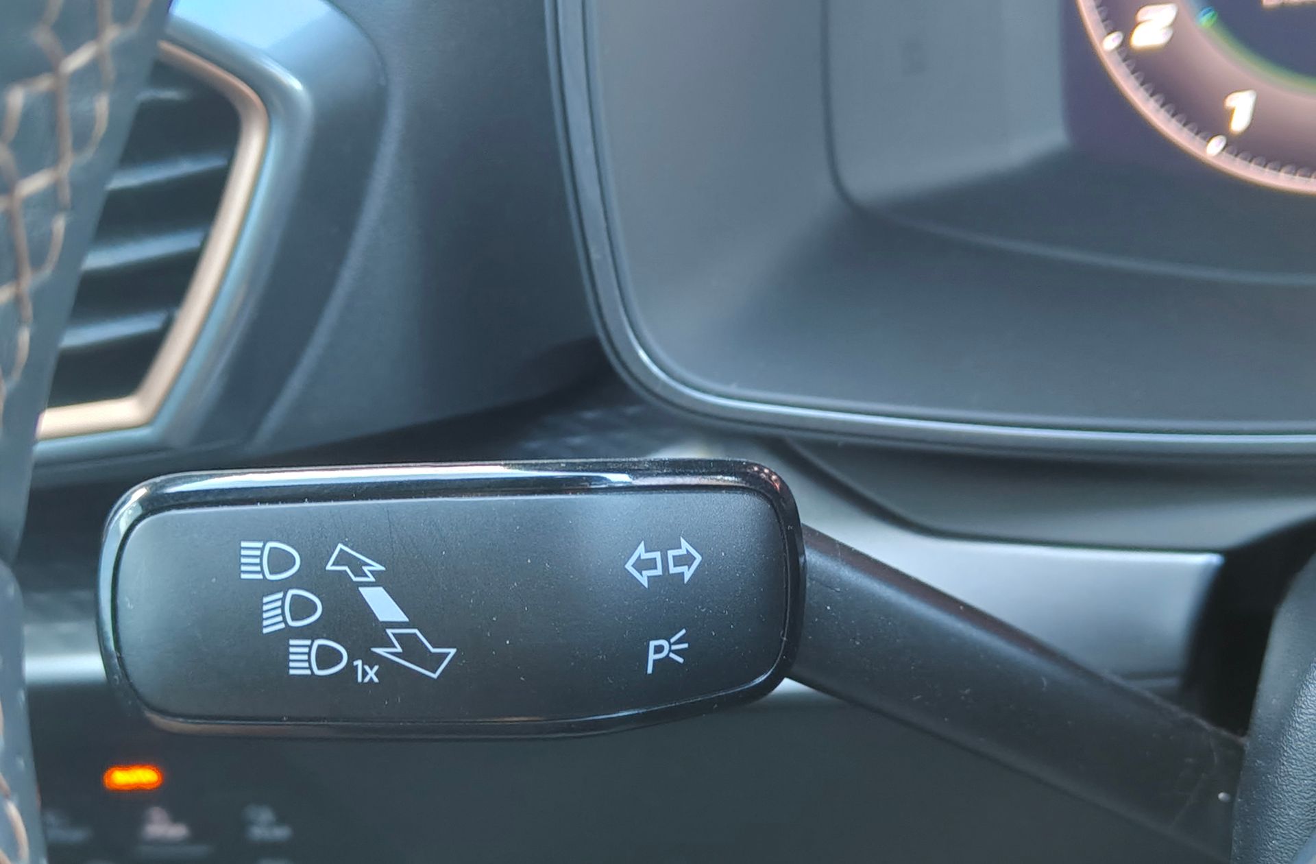 Cupra Formentor 1.5 TSI e-Hybrid DSG - foto 28