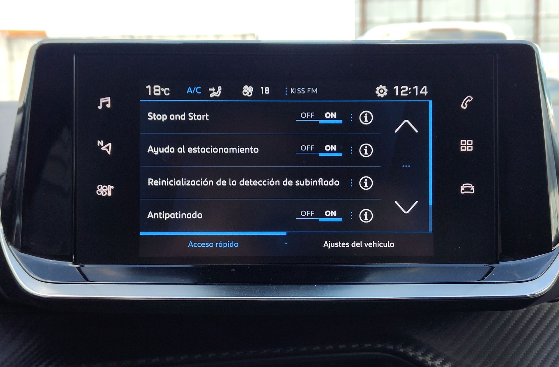 Peugeot 2008 PureTech 130 Allure EAT8 - foto 10
