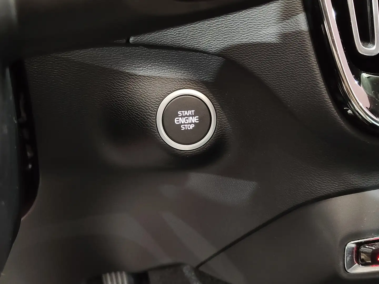 Foto Volvo XC40 Volvo XC40 D3 Business Plus (150 CV)