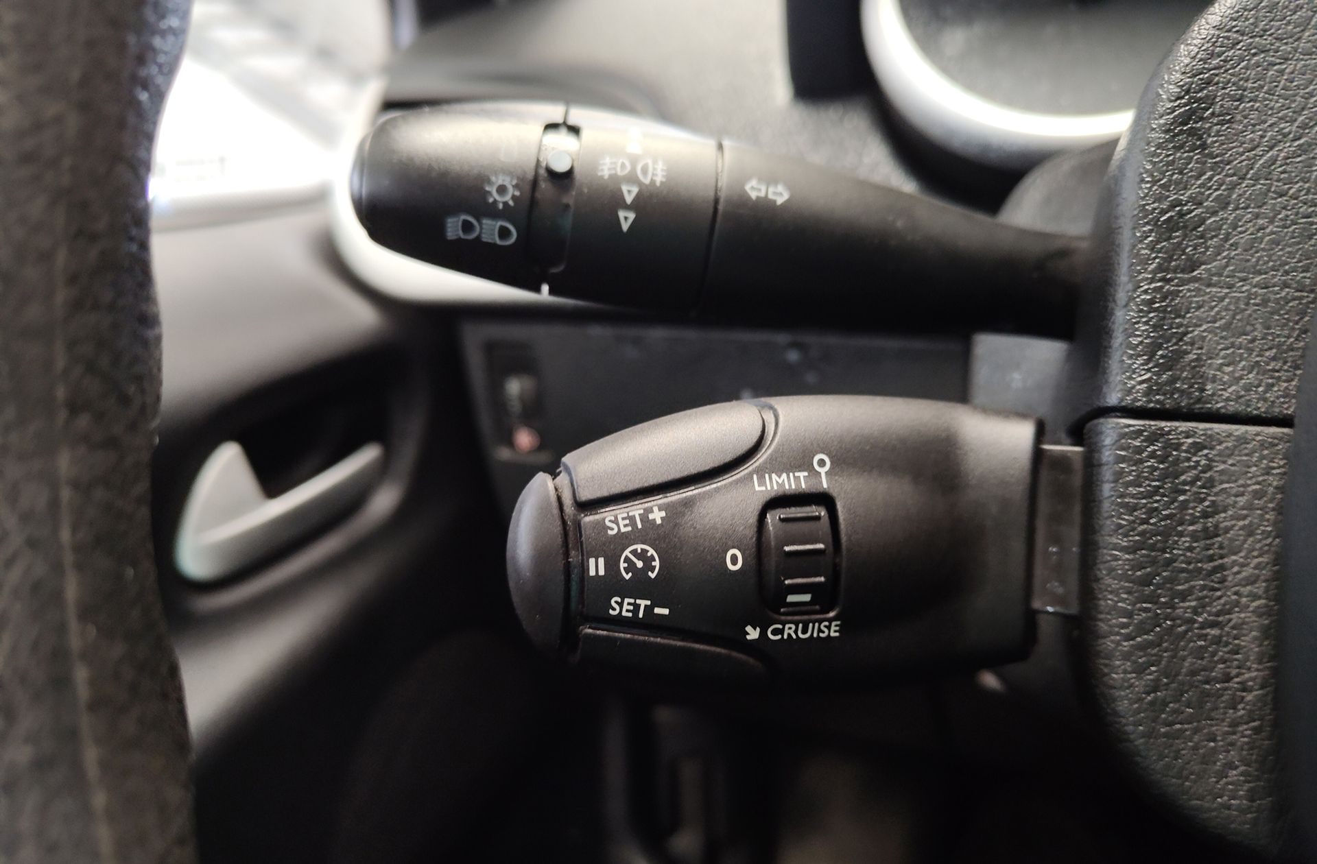 Peugeot 207 1.4 HDi Business Line FAP - foto 19