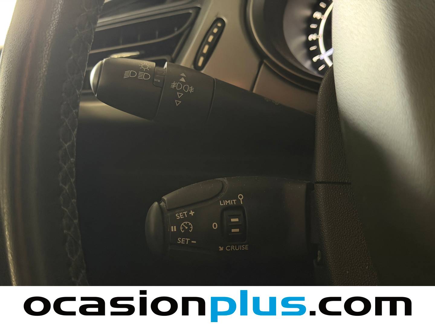Equipamiento del Citroën C3 Citroën C3 BlueHDi 75 Live Edition  (75 CV)