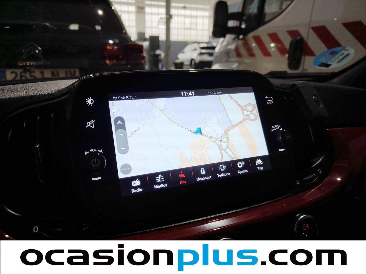 Equipamiento del Fiat 500C Fiat 500C 1.0 Hybrid Red (70 CV)