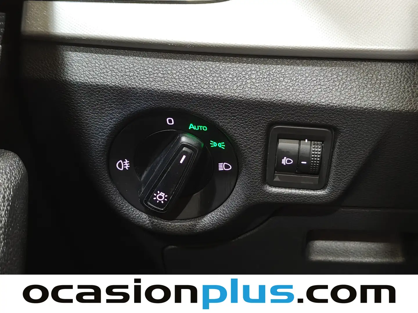 Foto Skoda Kamiq Skoda Kamiq 1.0 TSI Emotion (110 CV)