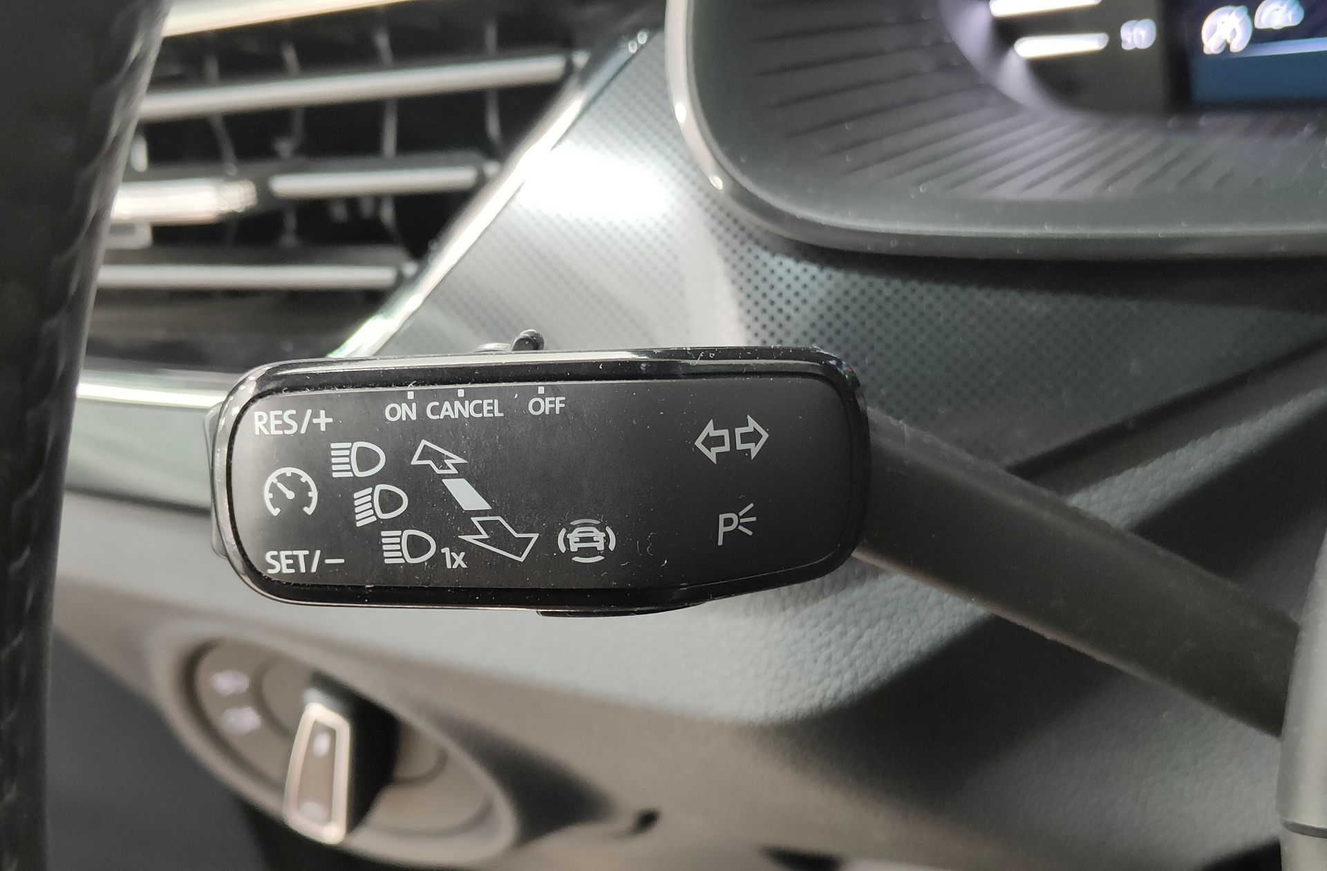 Škoda Scala 1.5 TSI Sport Plus DSG - foto 23