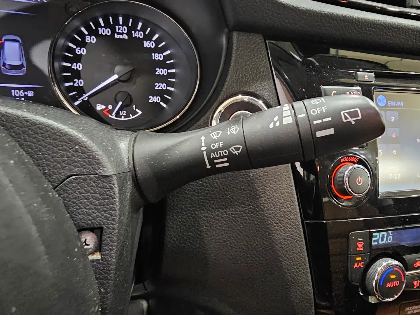 Foto Nissan X-TRAIL Nissan X-Trail dCi 150 Tekna 4X4-i CVT (150 CV)