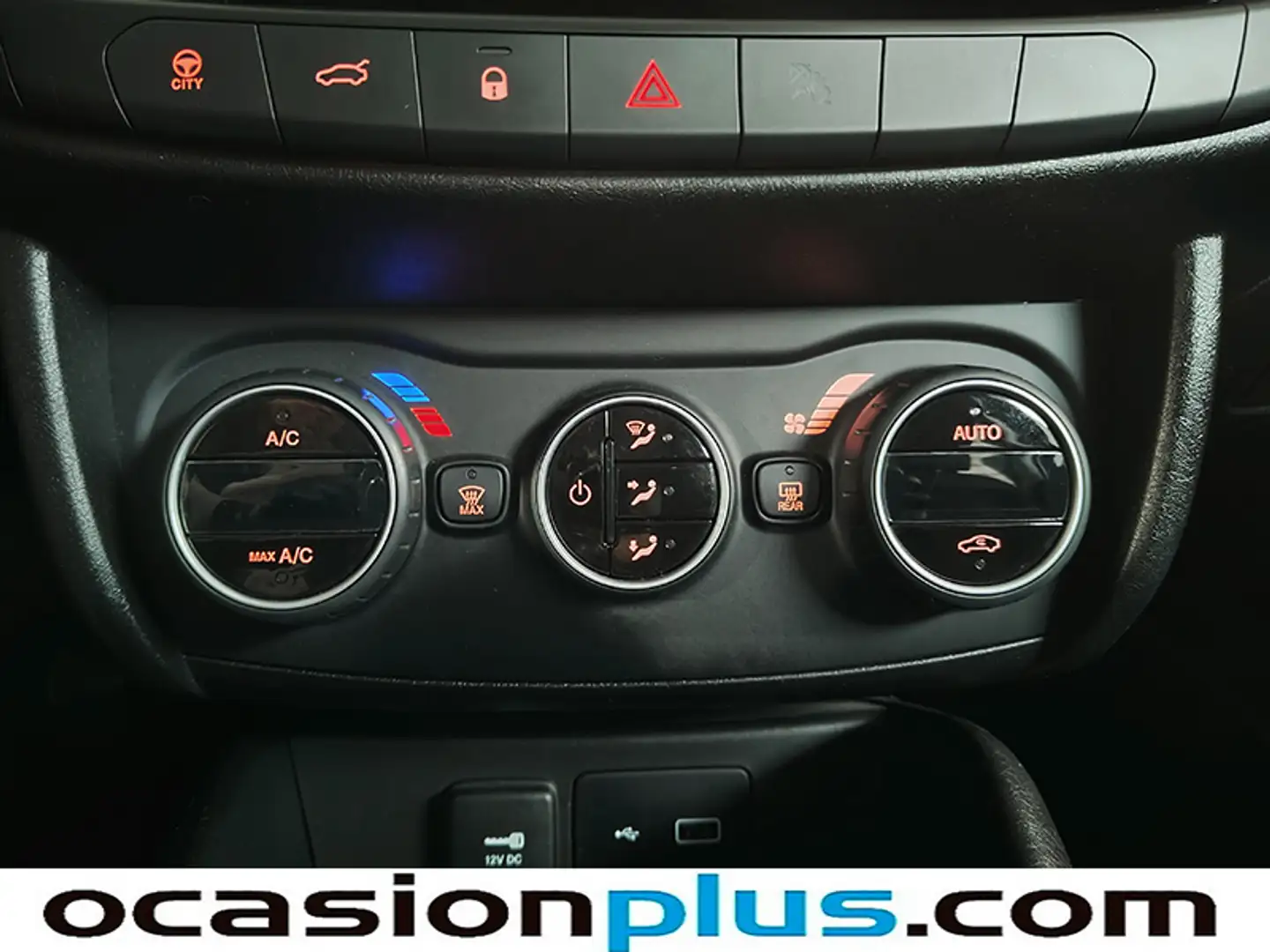 Foto Fiat Tipo Fiat Tipo Sedan 1.4 Fire Lounge (95 CV)