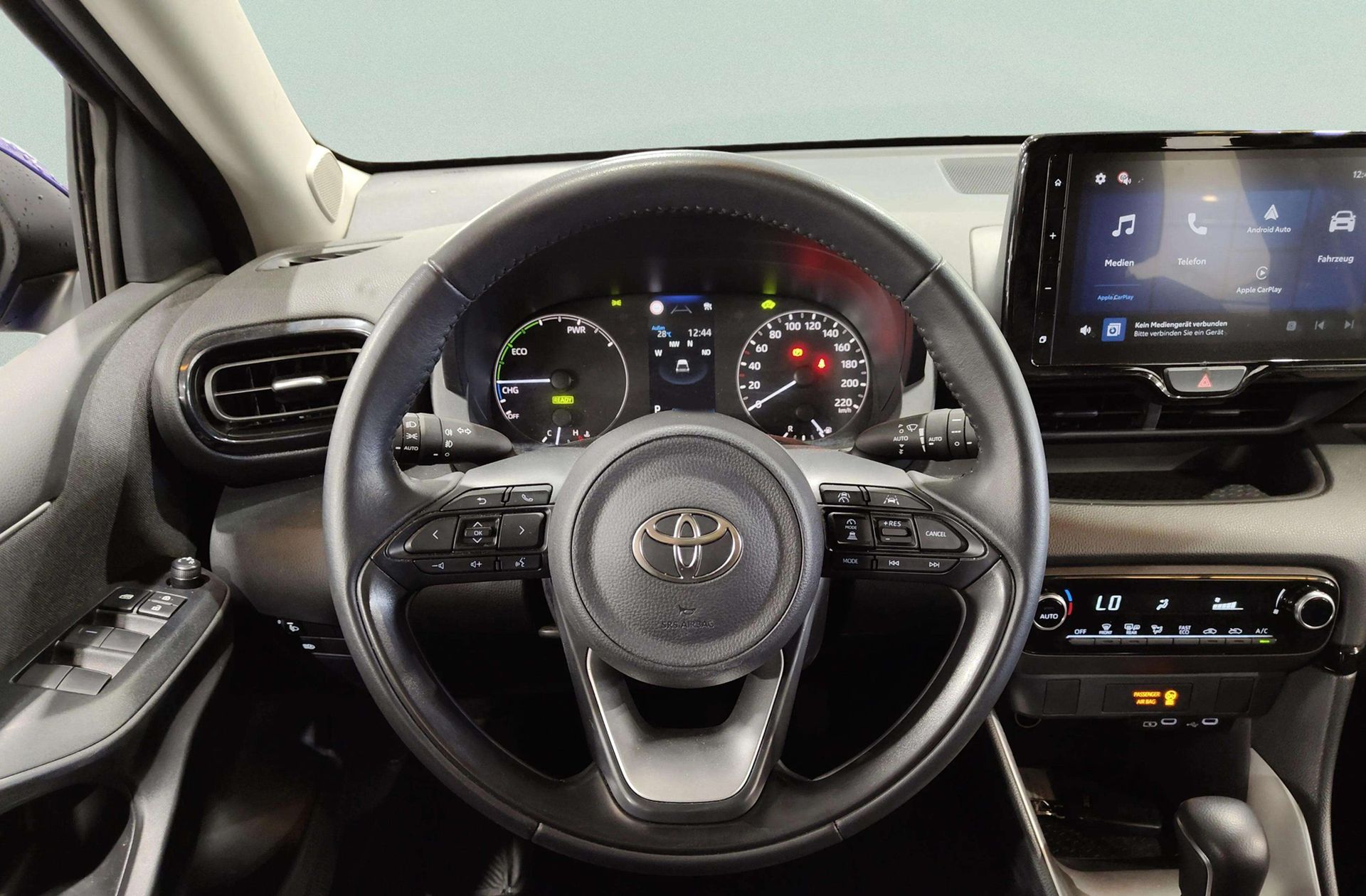Toyota Yaris 120H Active Plus - foto 19