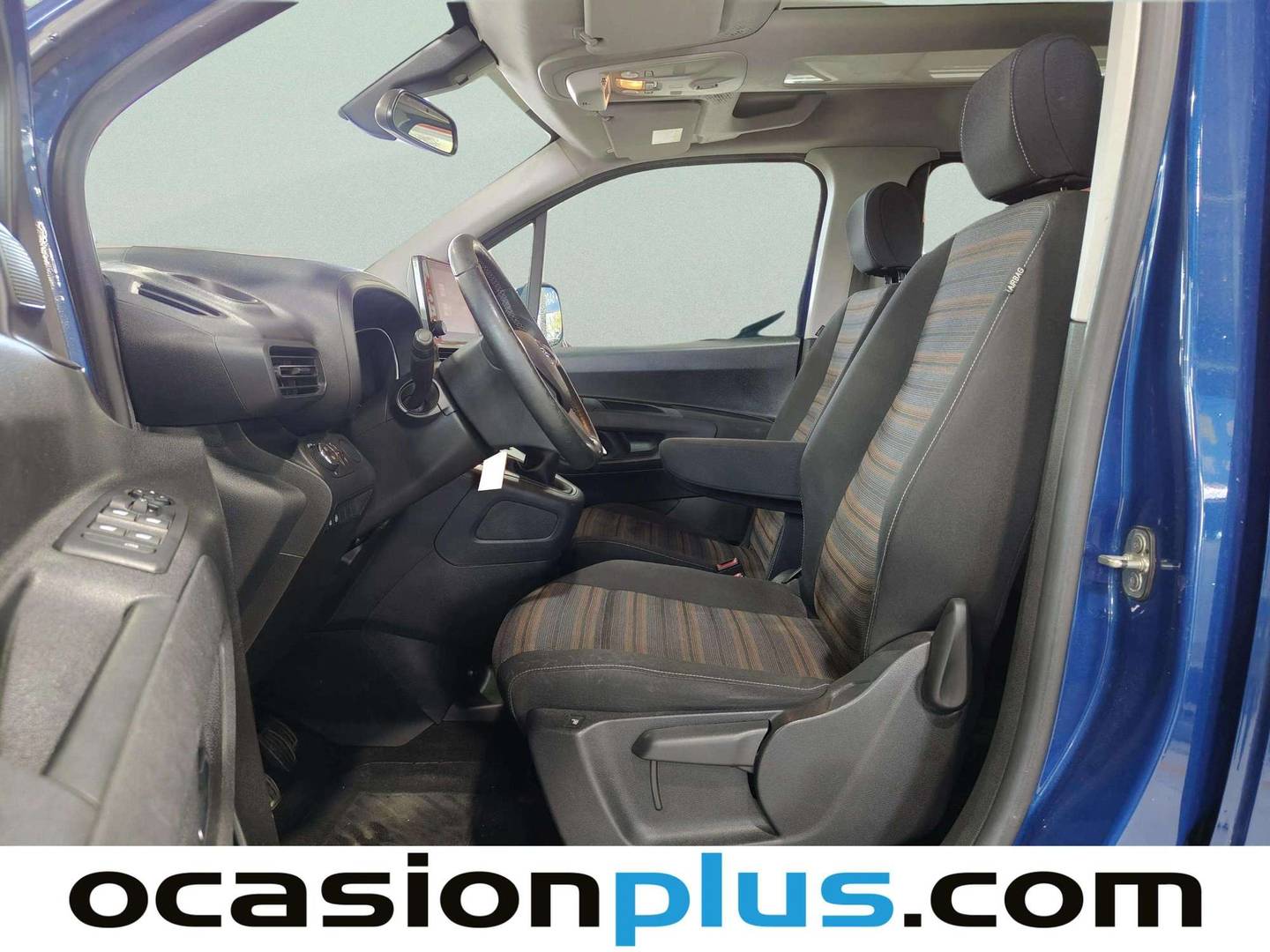 Foto asientos delanteros Opel Combo Life Opel Combo Life 1.5TD S&S Innovation (100 CV)