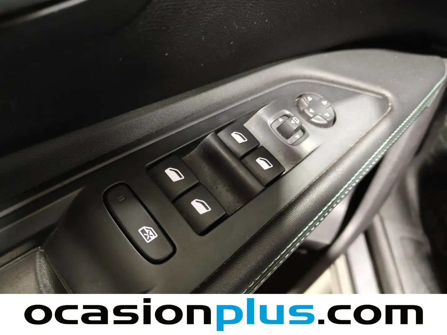 Foto Peugeot 5008 Peugeot 5008 PureTech 130 S&S Allure EAT8 (130 CV)