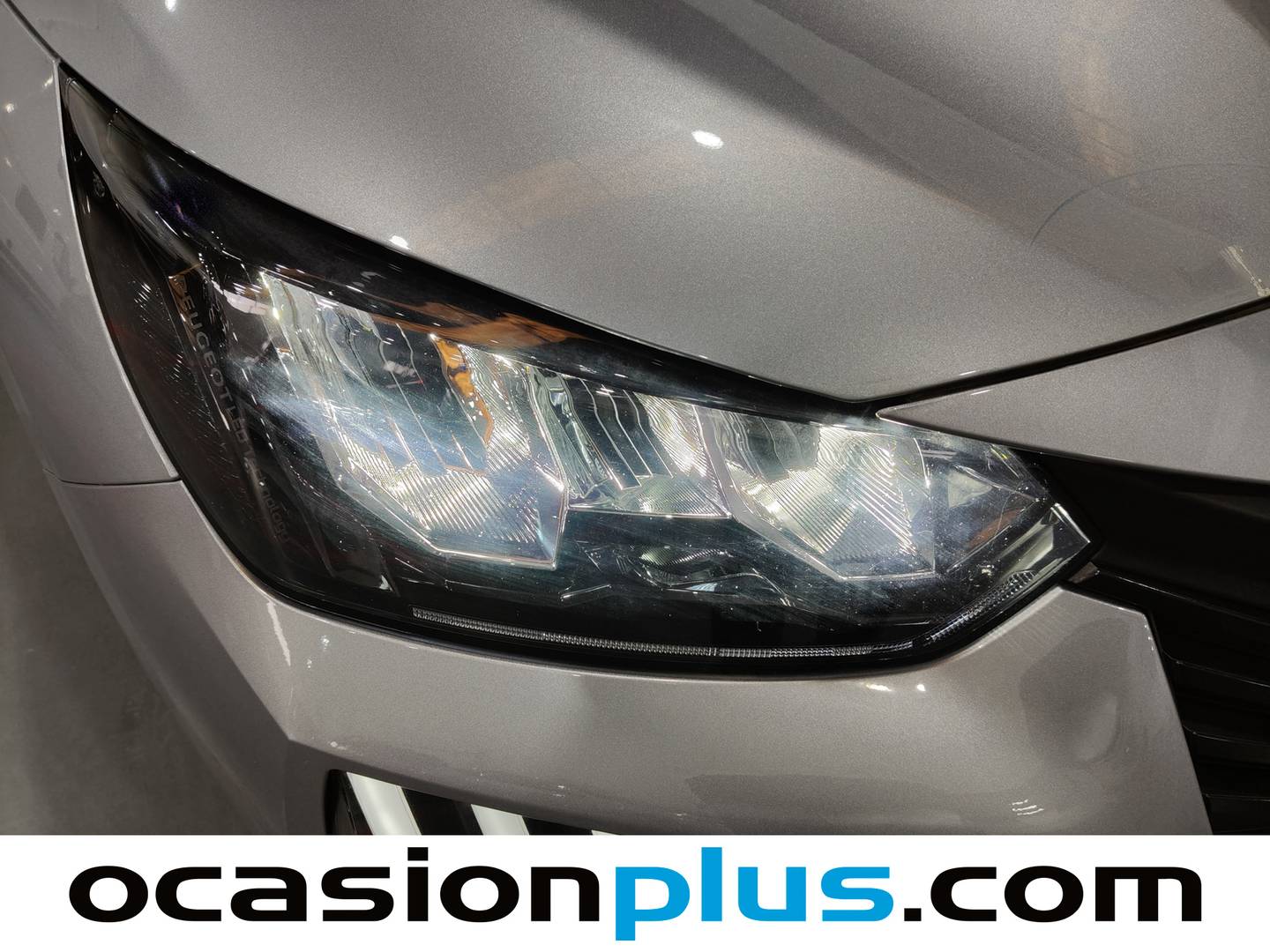 Equipamiento del Peugeot 208 Peugeot 208 Style Hybrid 110 eDCS6 (110 CV)