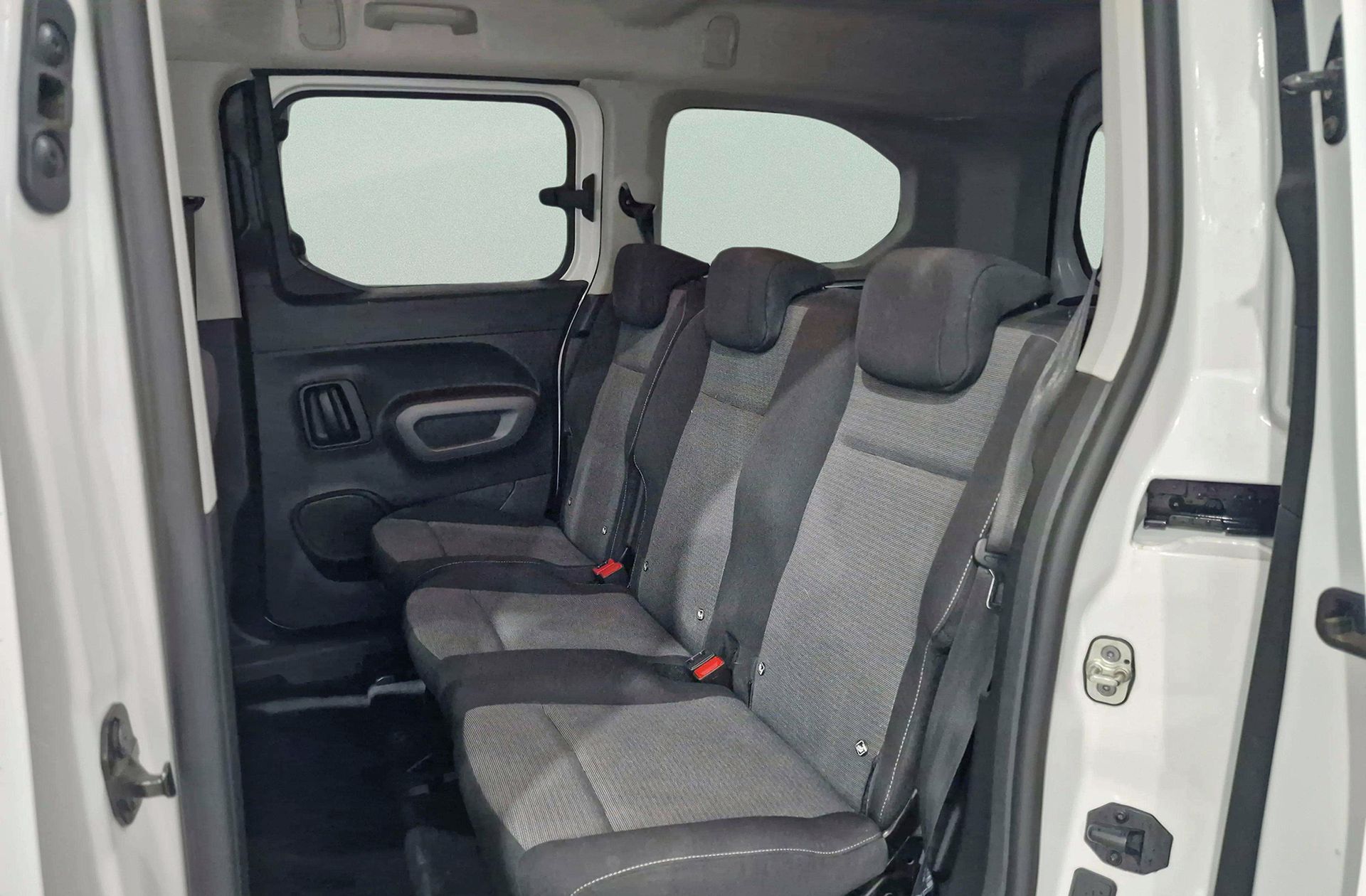 Toyota Proace City 1.5 D VX L1 - foto 11