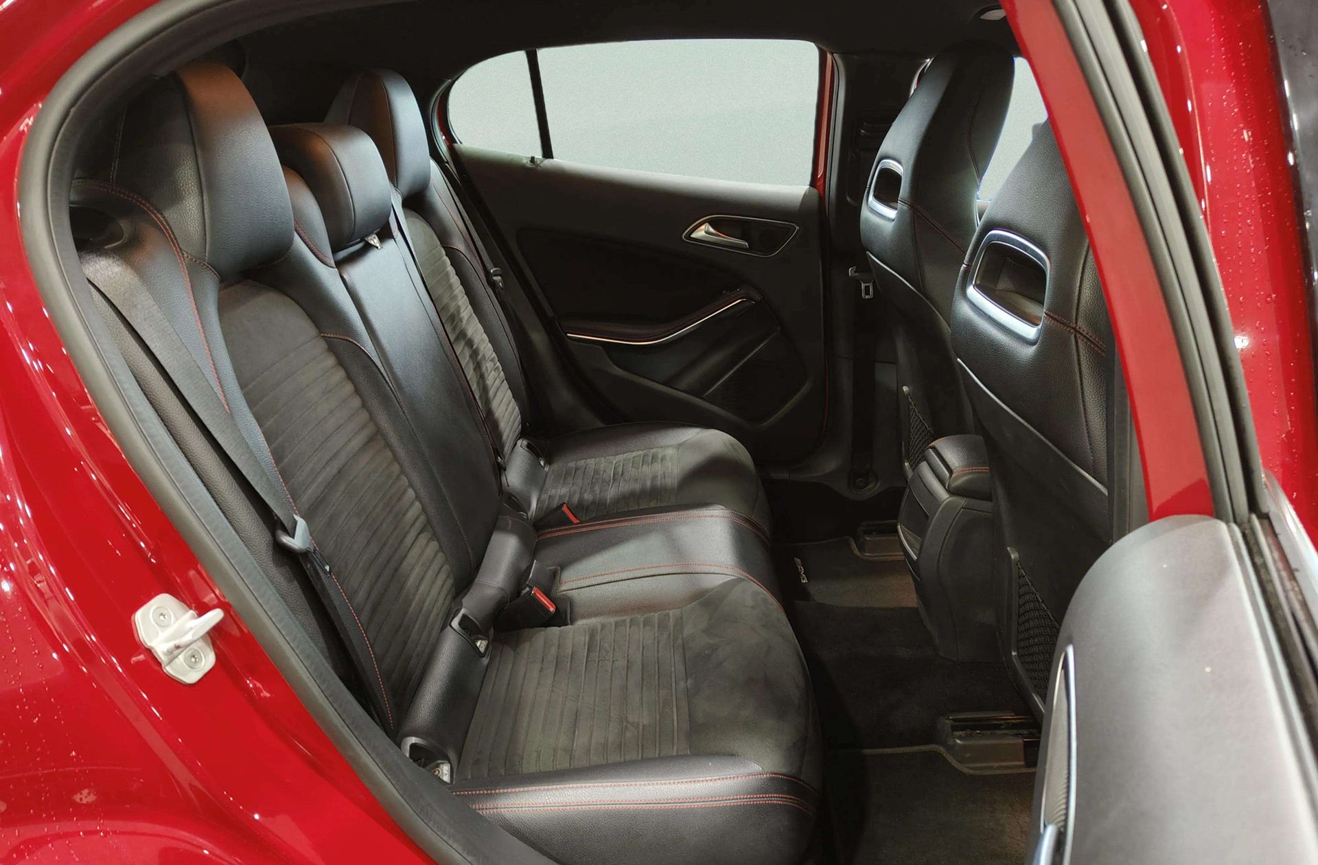 Mercedes-Benz GLA 220 d AMG Line 4Matic - foto 18