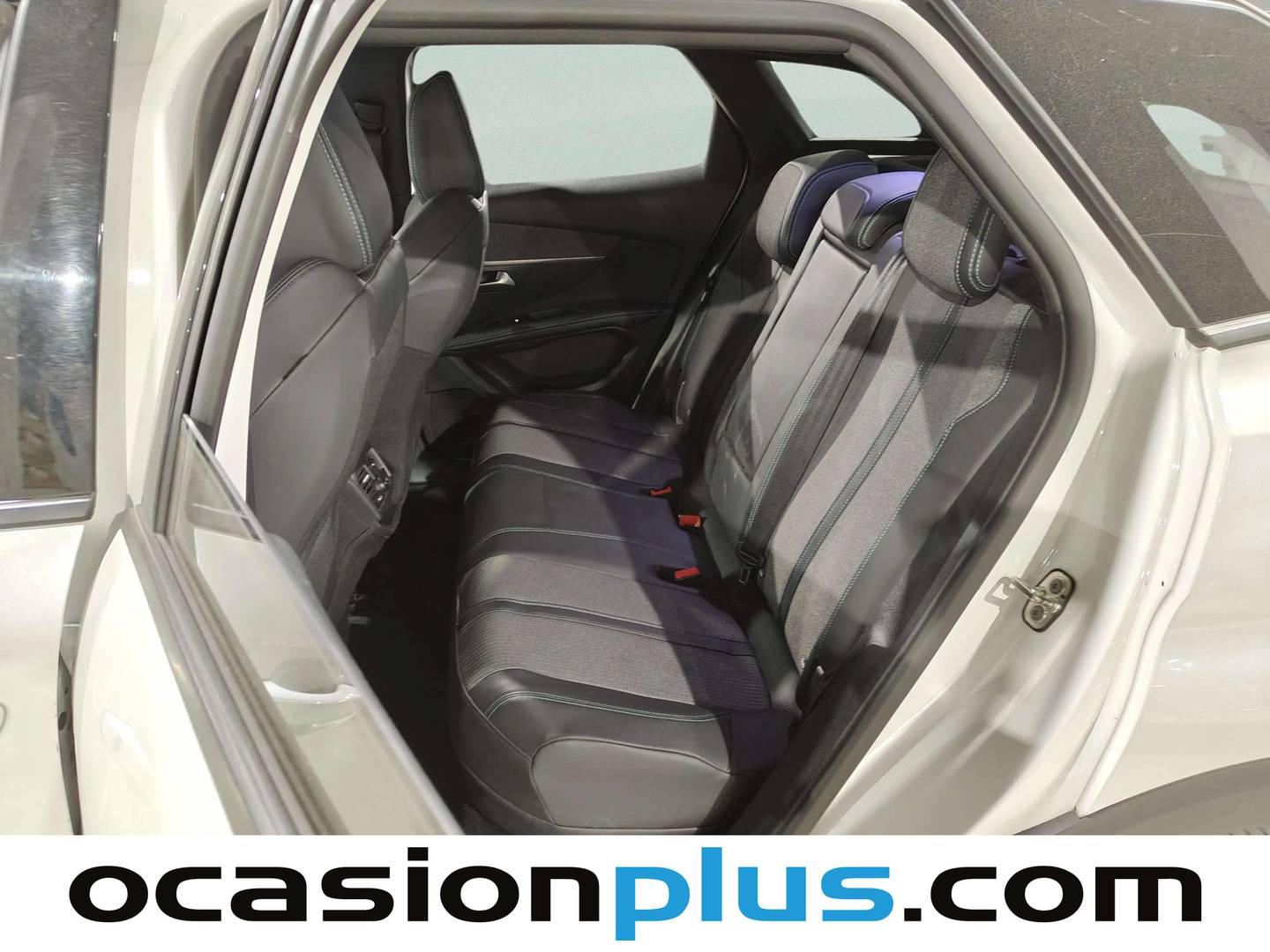 Foto Peugeot 3008 Hybrid Peugeot 3008 Hybrid 300 Allure Pack e-EAT8  (300 CV)