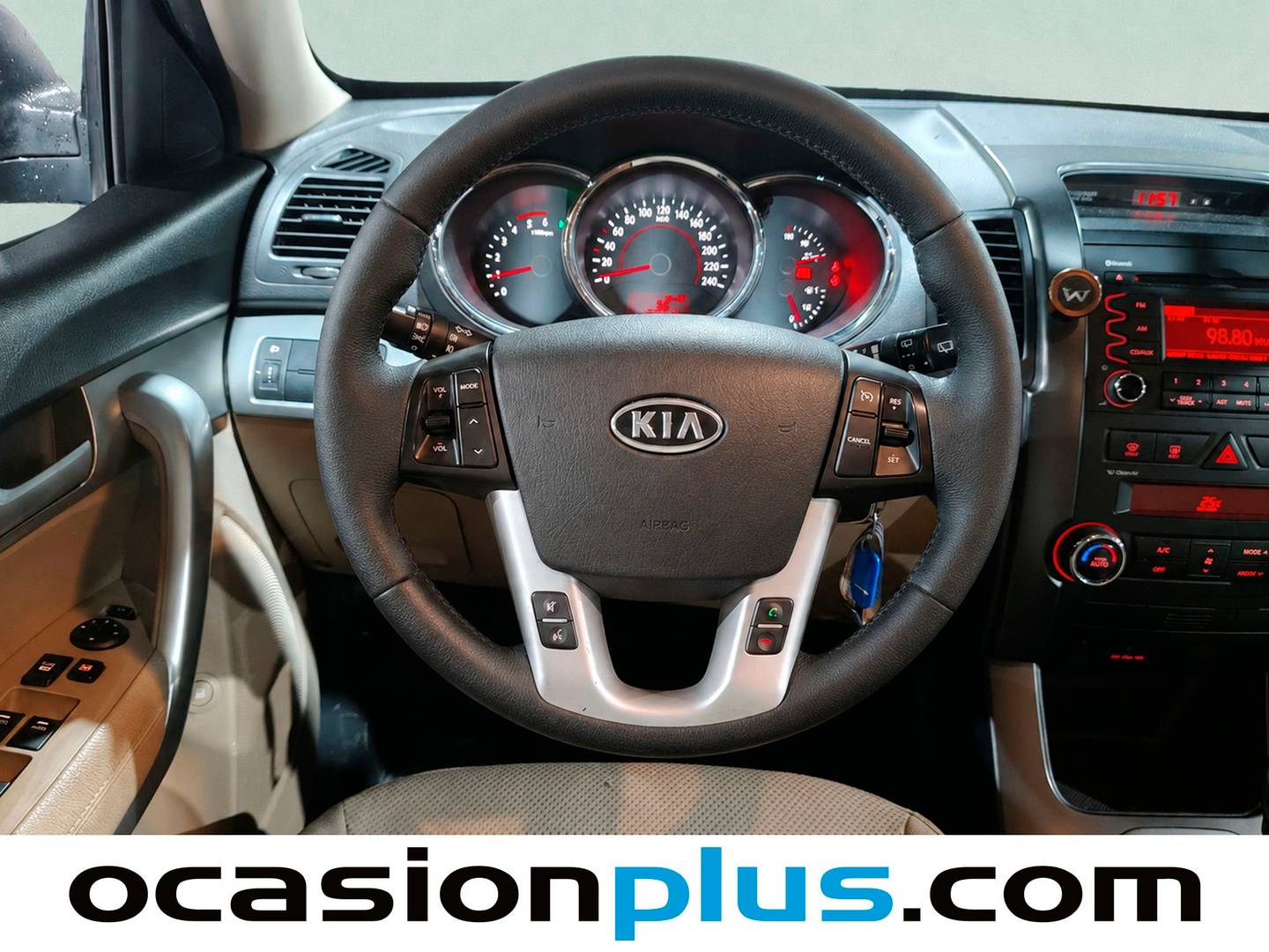 Extras y acabados del KIA Sorento KIA Sorento 2.0 CRDi Drive 4x2 (150 CV) 7 Plazas