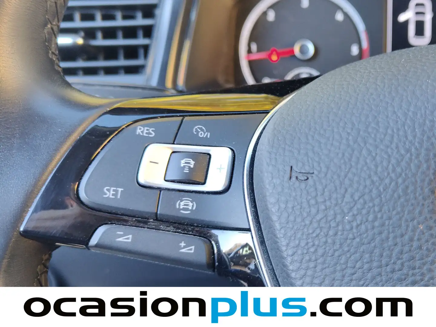 Foto Volkswagen T-Roc Volkswagen T-Roc Edition 1.6 TDI  (115 CV)