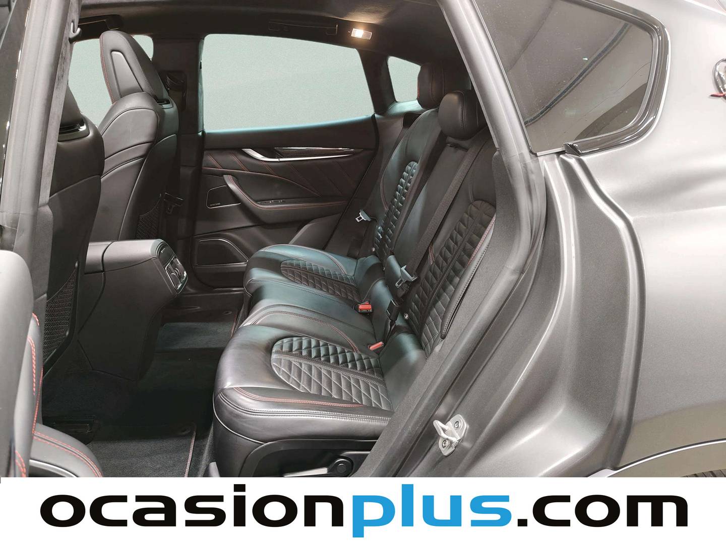 Foto asientos traseros Maserati Levante Maserati Levante 3.8 V8 twin turbo Trofeo 427 kW (580 CV)