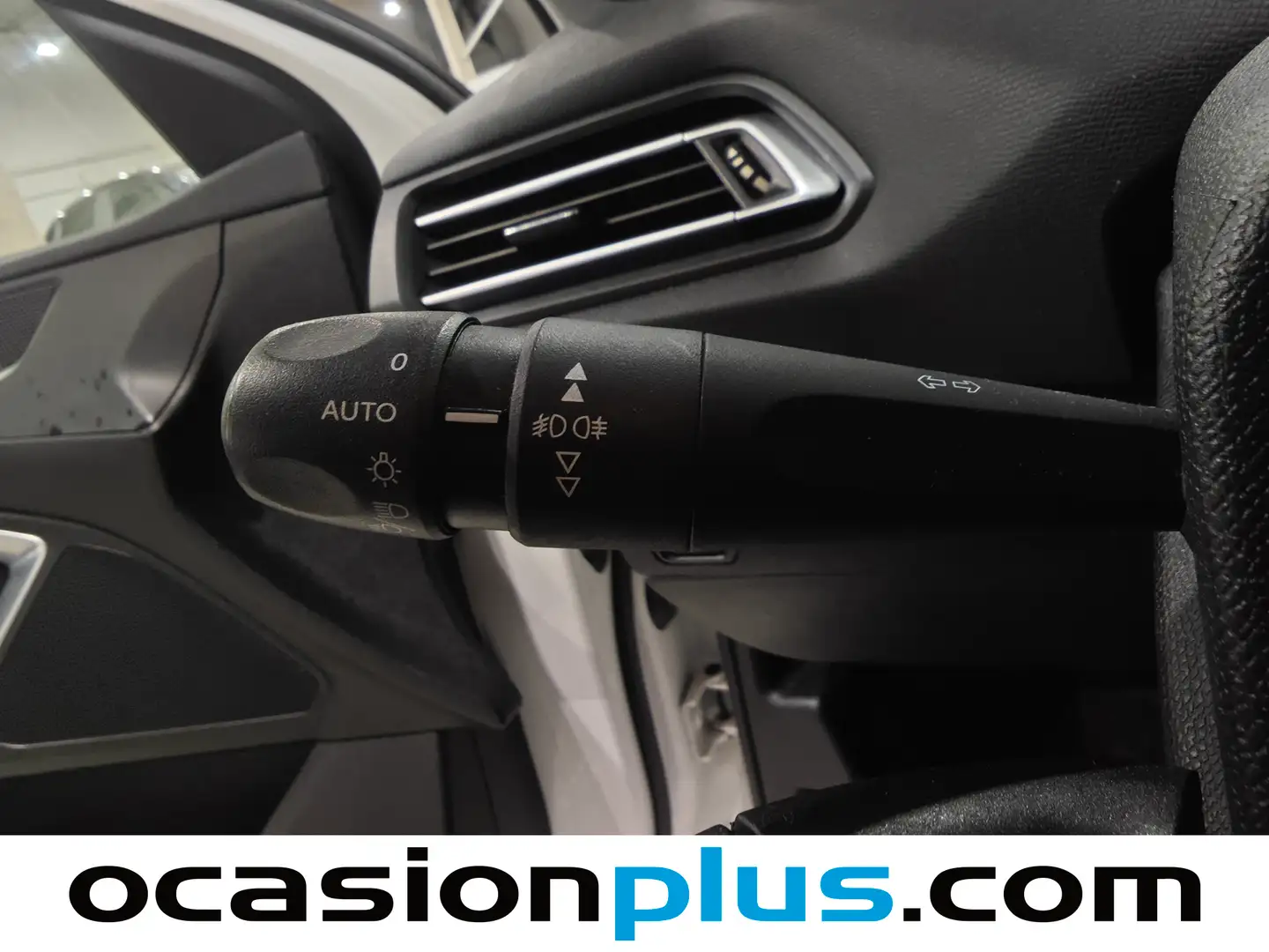 Foto Peugeot 308 Peugeot 308 Active Pack BlueHDi S&S (130 CV)