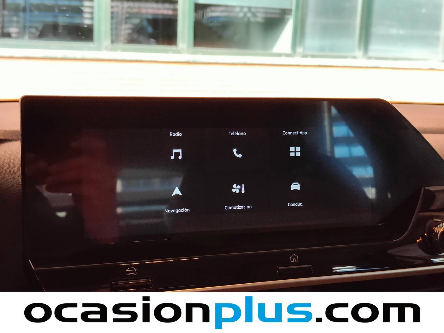 Extras y acabados del Citroën C4 Citroën C4 PureTech 130 S&S Plus EAT8 (131 CV)