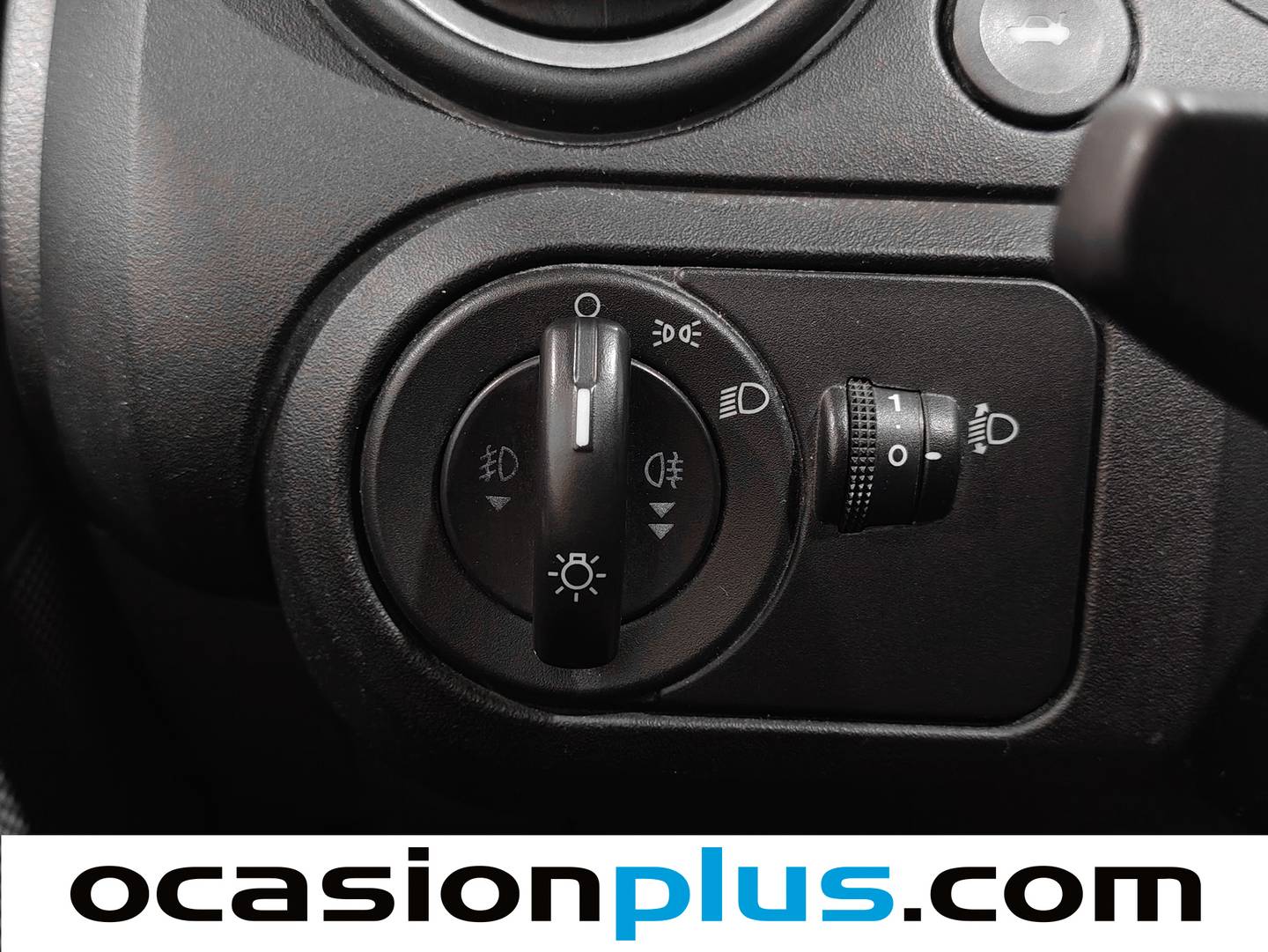 Extras y acabados del Ford Fiesta Ford Fiesta 1.4 TDCI Trend (68 CV)