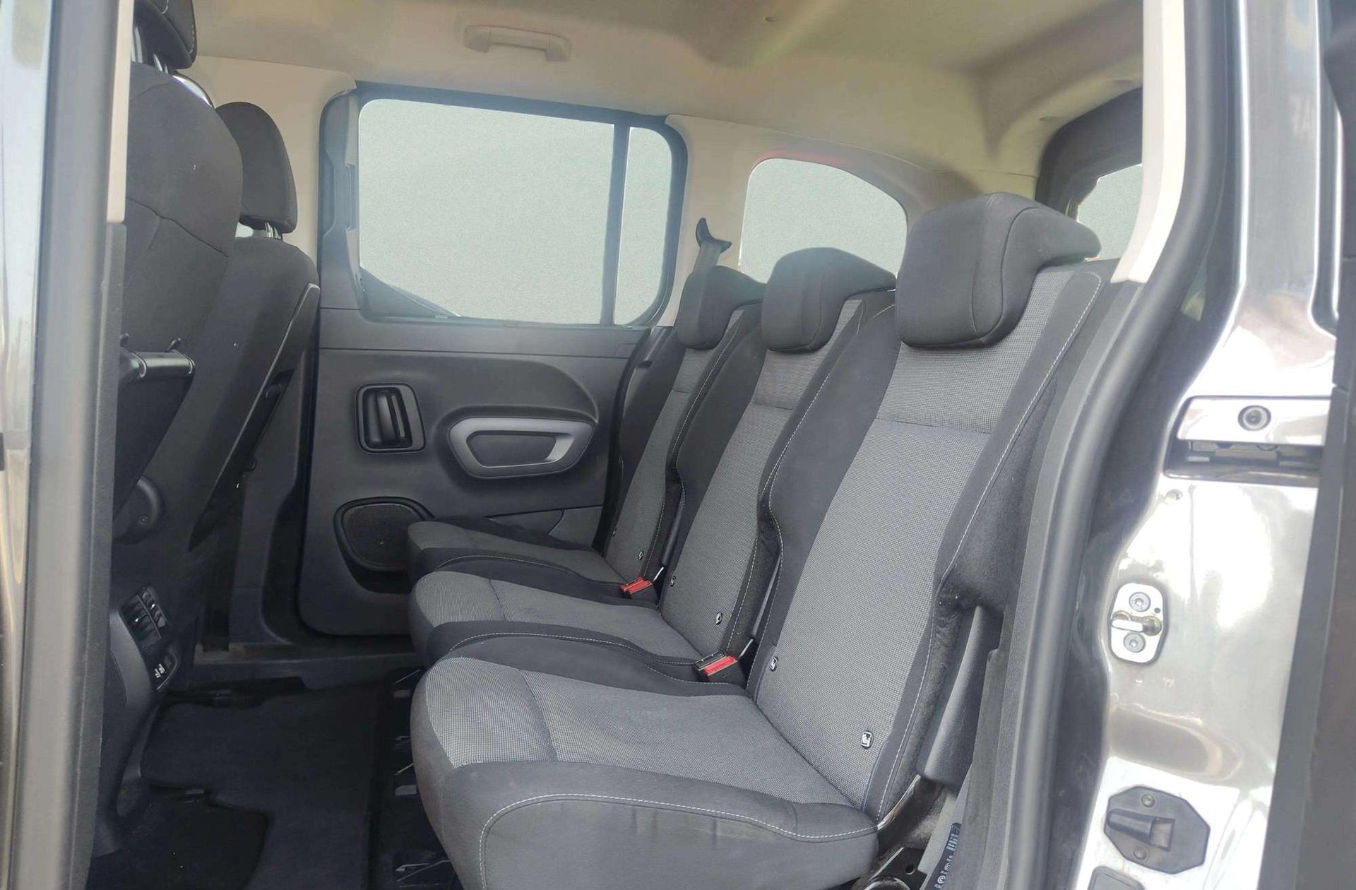 Toyota Proace City 1.5D Family Active L1 - foto 11