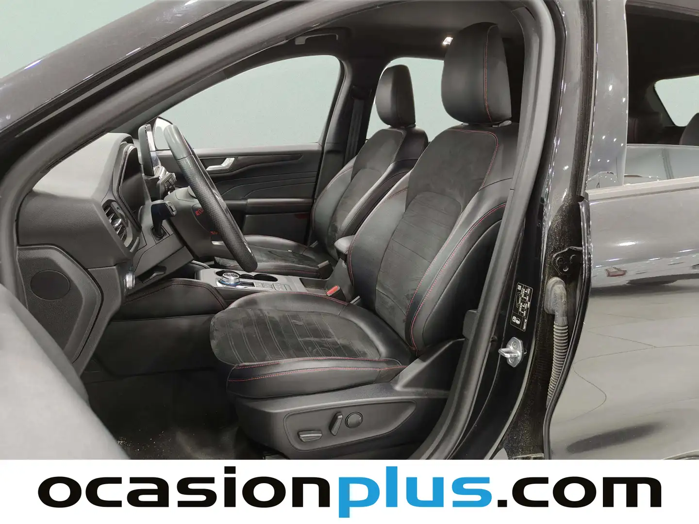 Foto Ford Kuga Ford Kuga 2.5 Duratec PHEV ST-Line Auto (225 CV)