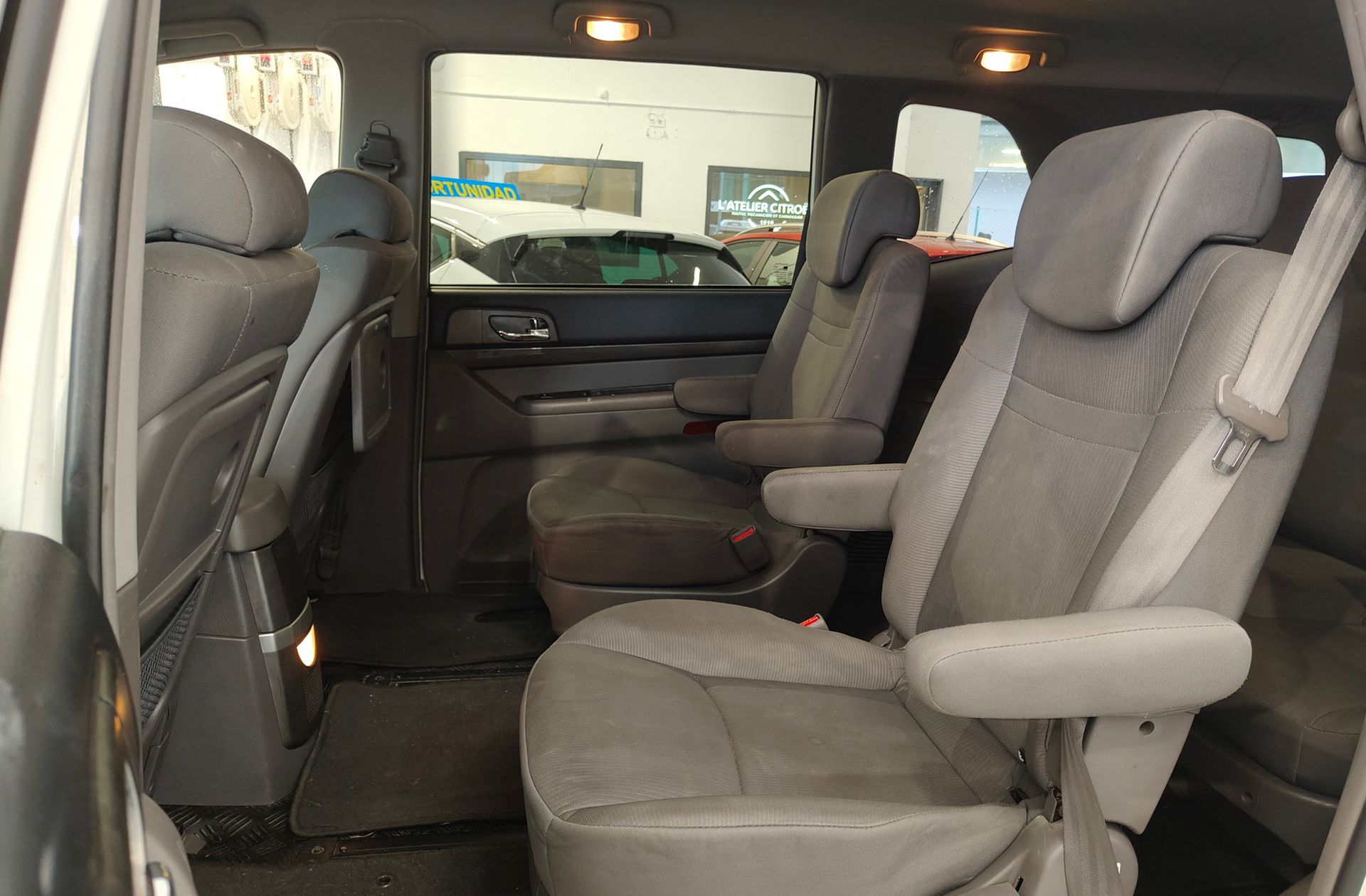 SsangYong Rodius 2.0 e-Xdi Premium 7 plazas - foto 12
