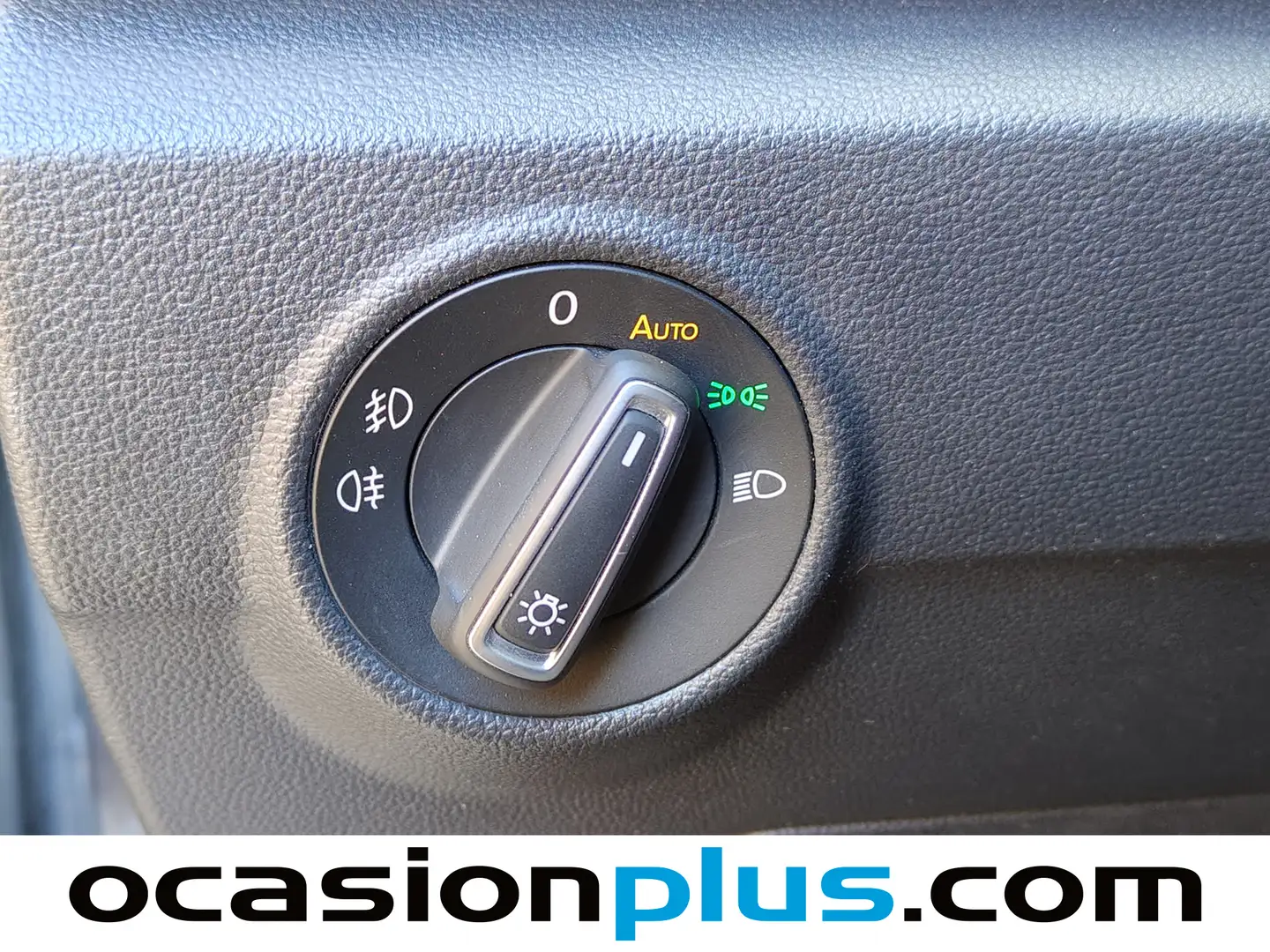 Foto Volkswagen T-Roc Volkswagen T-Roc Sport 1.6 TDI (115 CV)