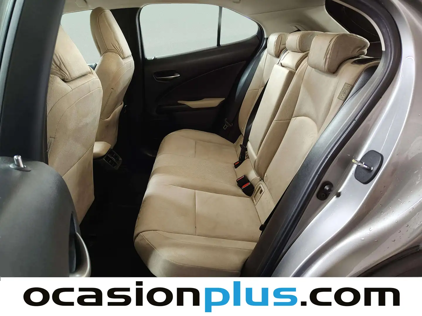 Foto Lexus UX Lexus UX 250h Business Navigation 2WD (184 CV)