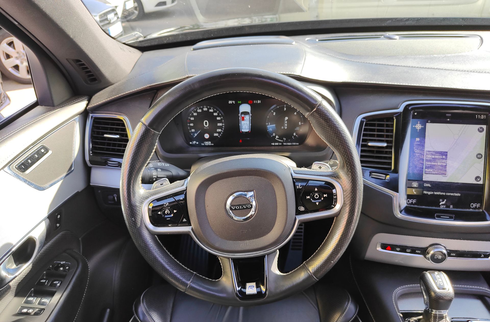 Volvo XC90 D5 R-Design AWD 7 plazas - foto 29