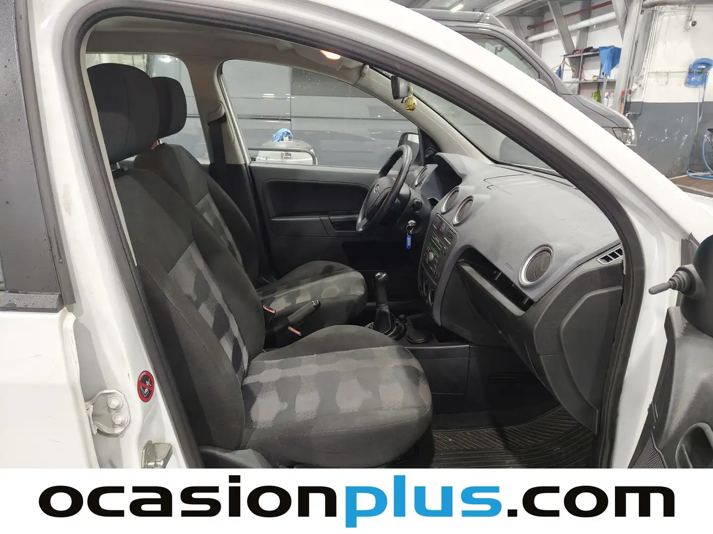 Foto Ford Fusion Ford Fusion 1.4 16v Ambiente (80 CV)