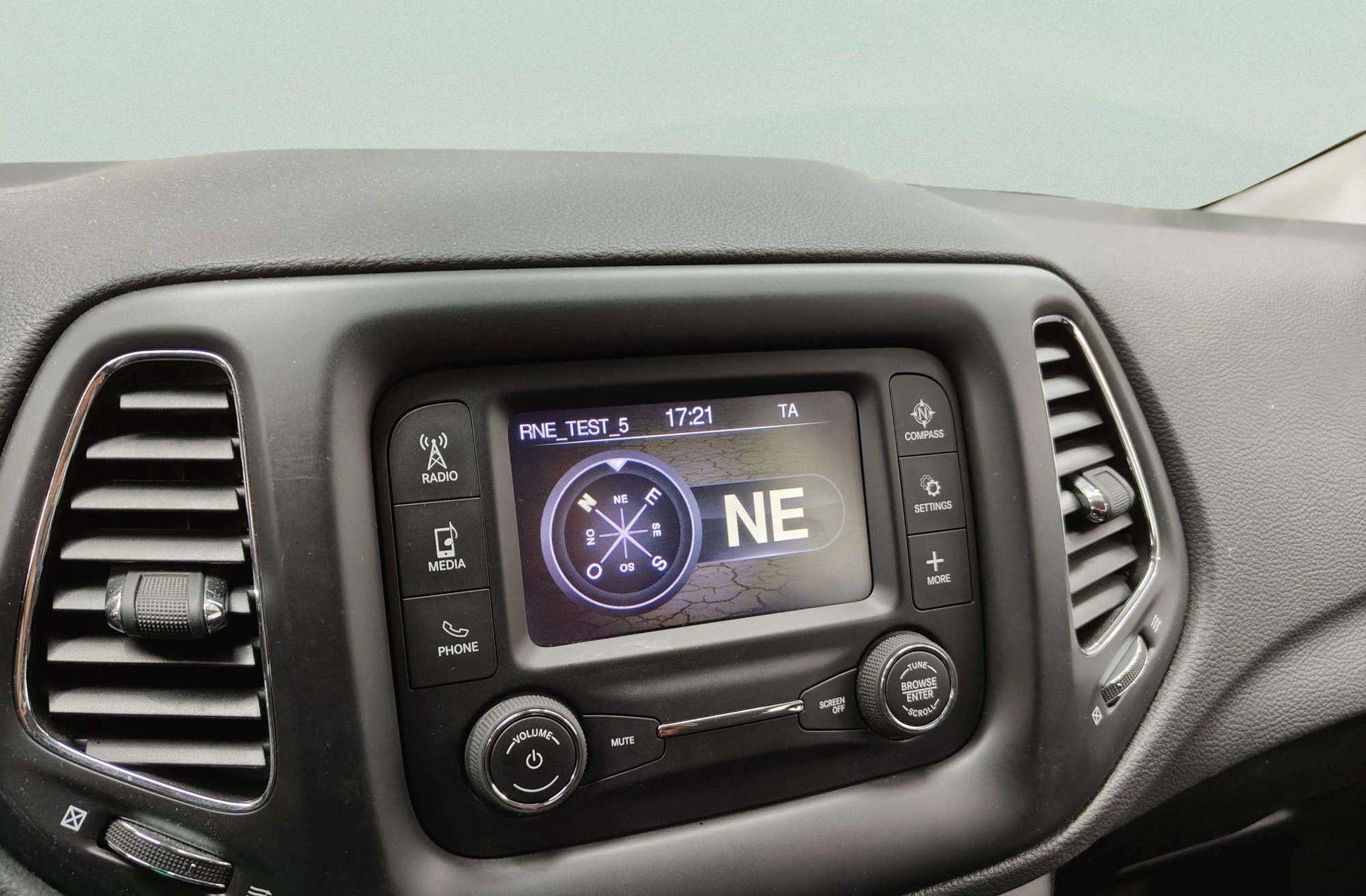 Jeep Compass 1.4 MultiAir Sport 4x2 - foto 20