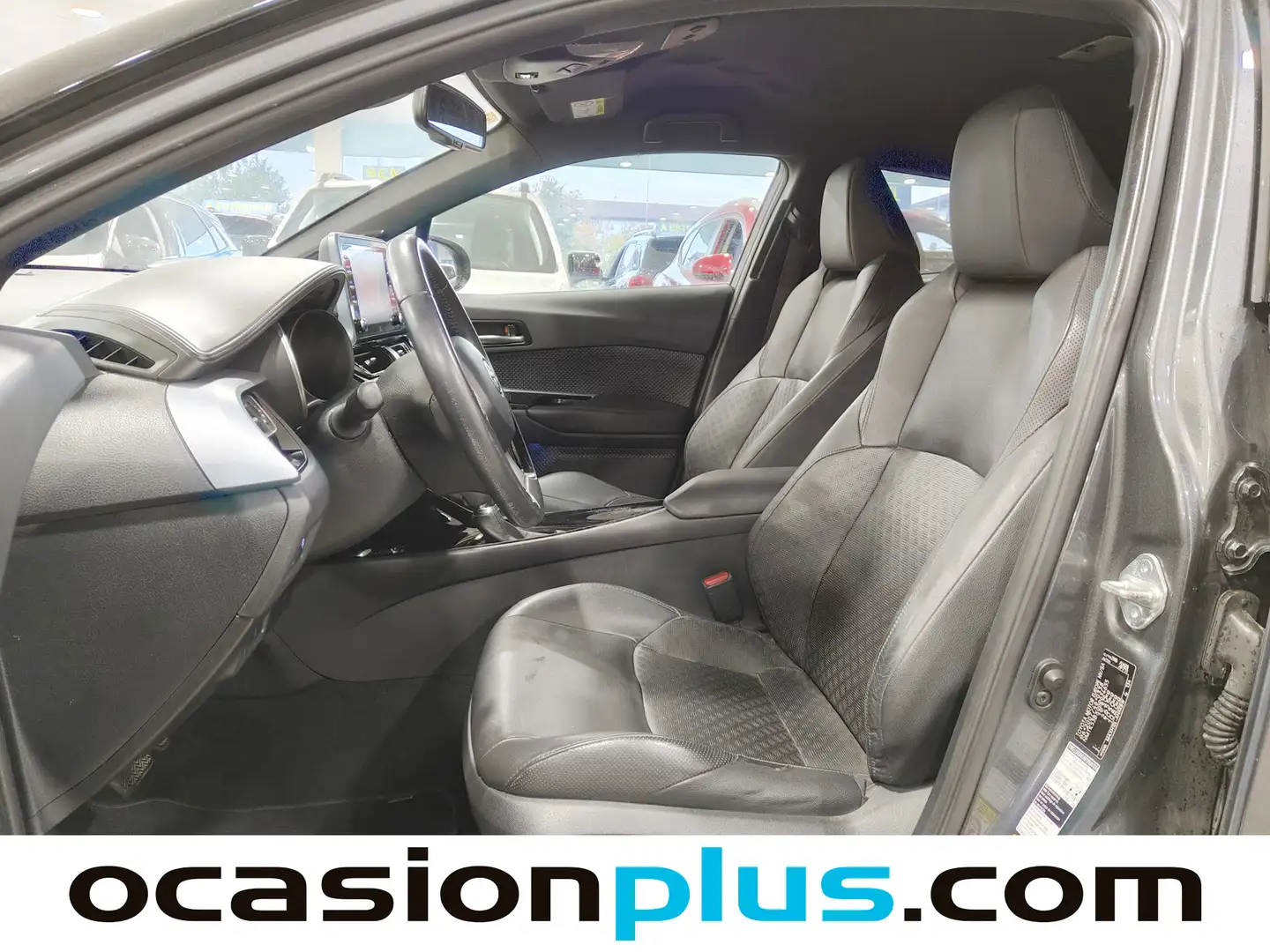 Foto Toyota C-HR Toyota C-HR 180H Advance Luxury (184 CV)