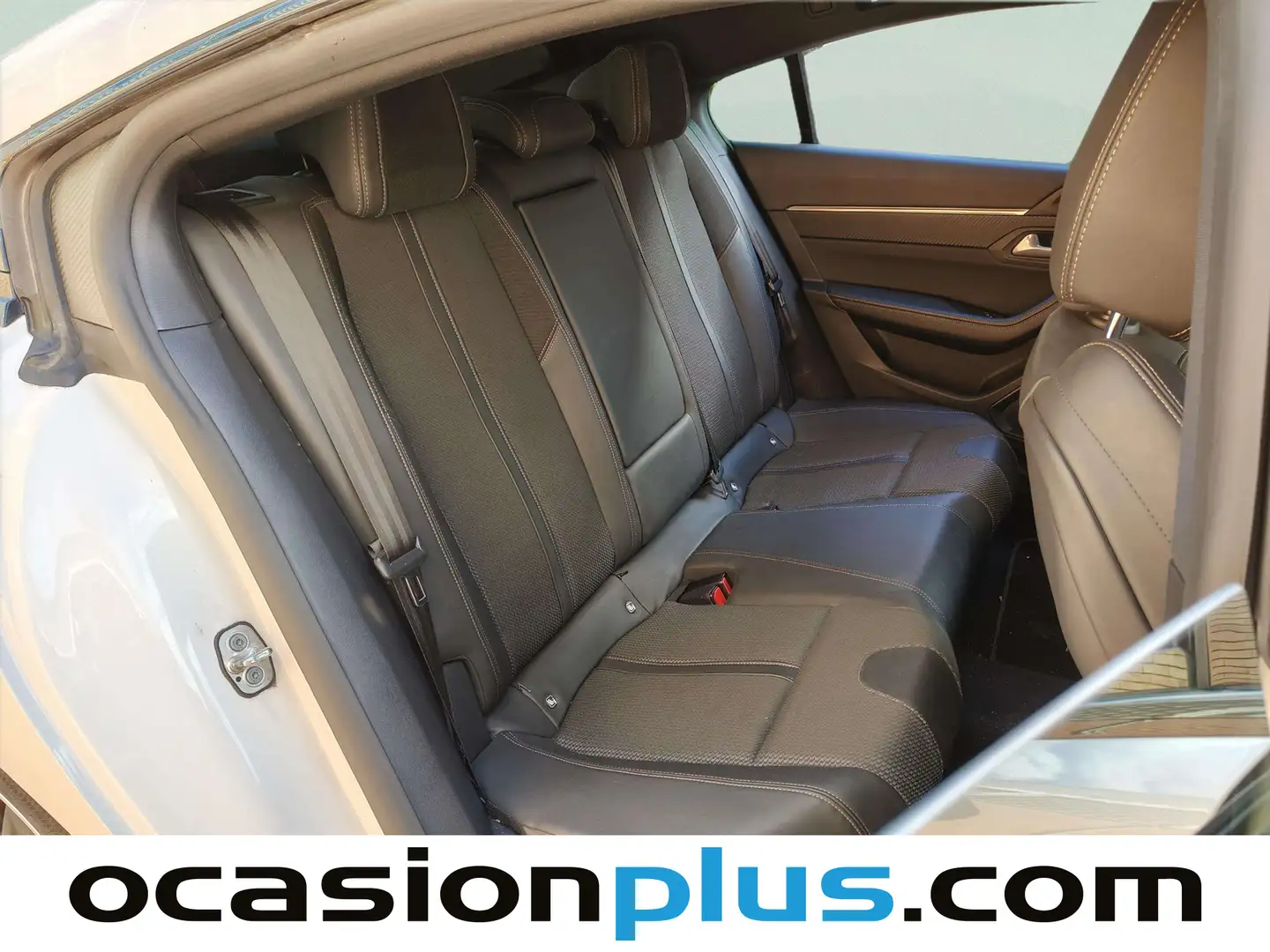 Foto Peugeot 508 Hybrid Peugeot 508 Hybrid 225 GT e-EAT8 (225 CV)