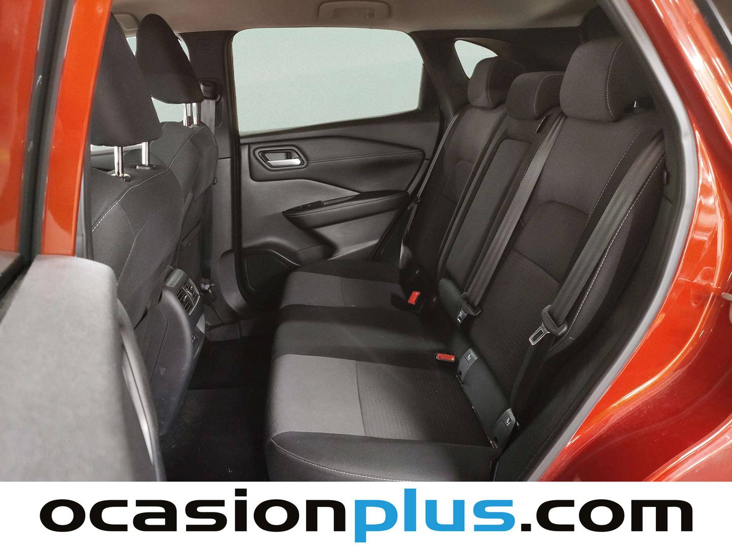 Foto asientos traseros Nissan QASHQAI Nissan Qashqai DIG-T 140 mHEV N-Connecta 4x2 (140 CV)