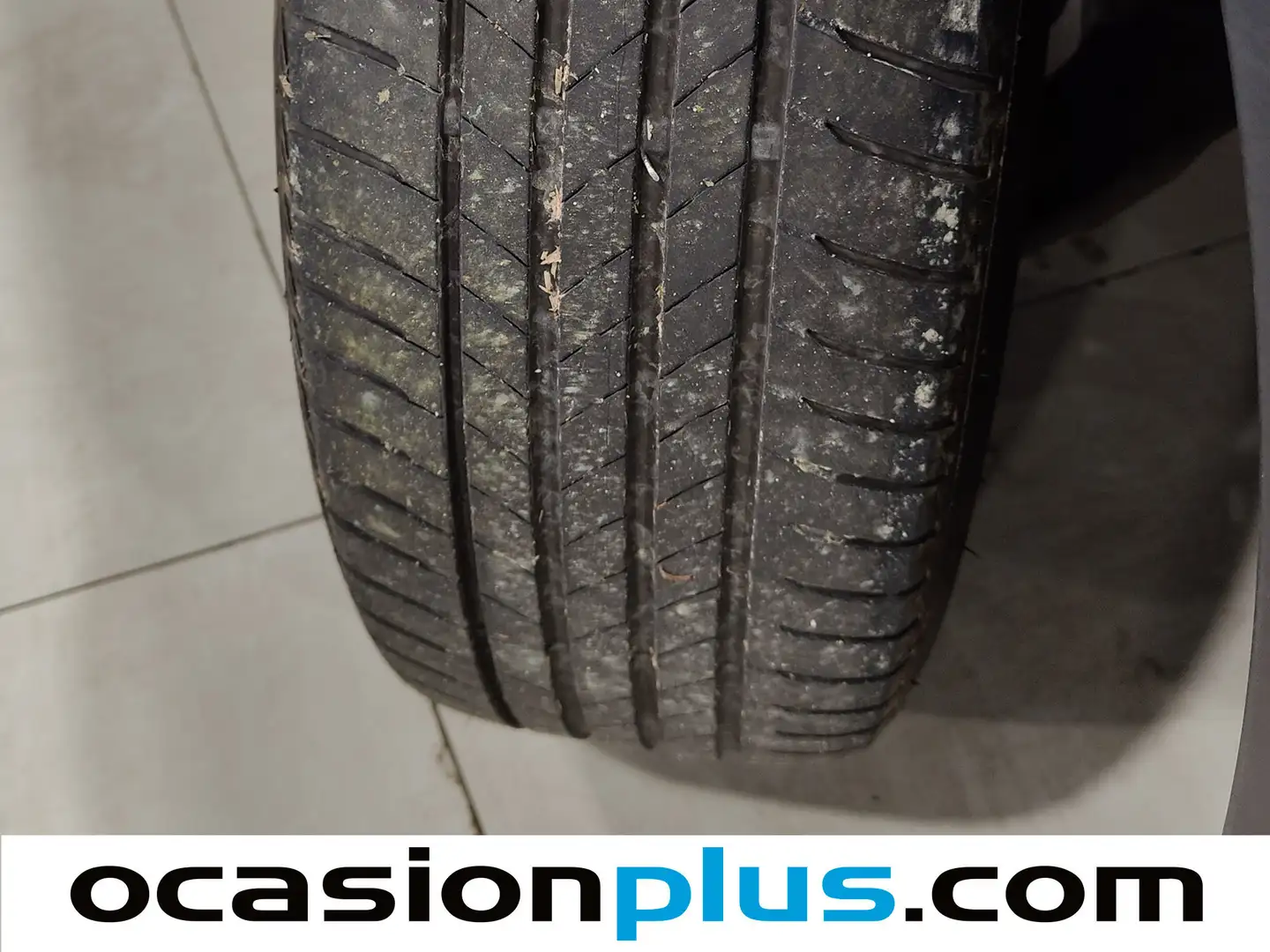 Foto Nissan JUKE Nissan Juke DIG-T N-Connecta 4x2 DCT (114 CV)