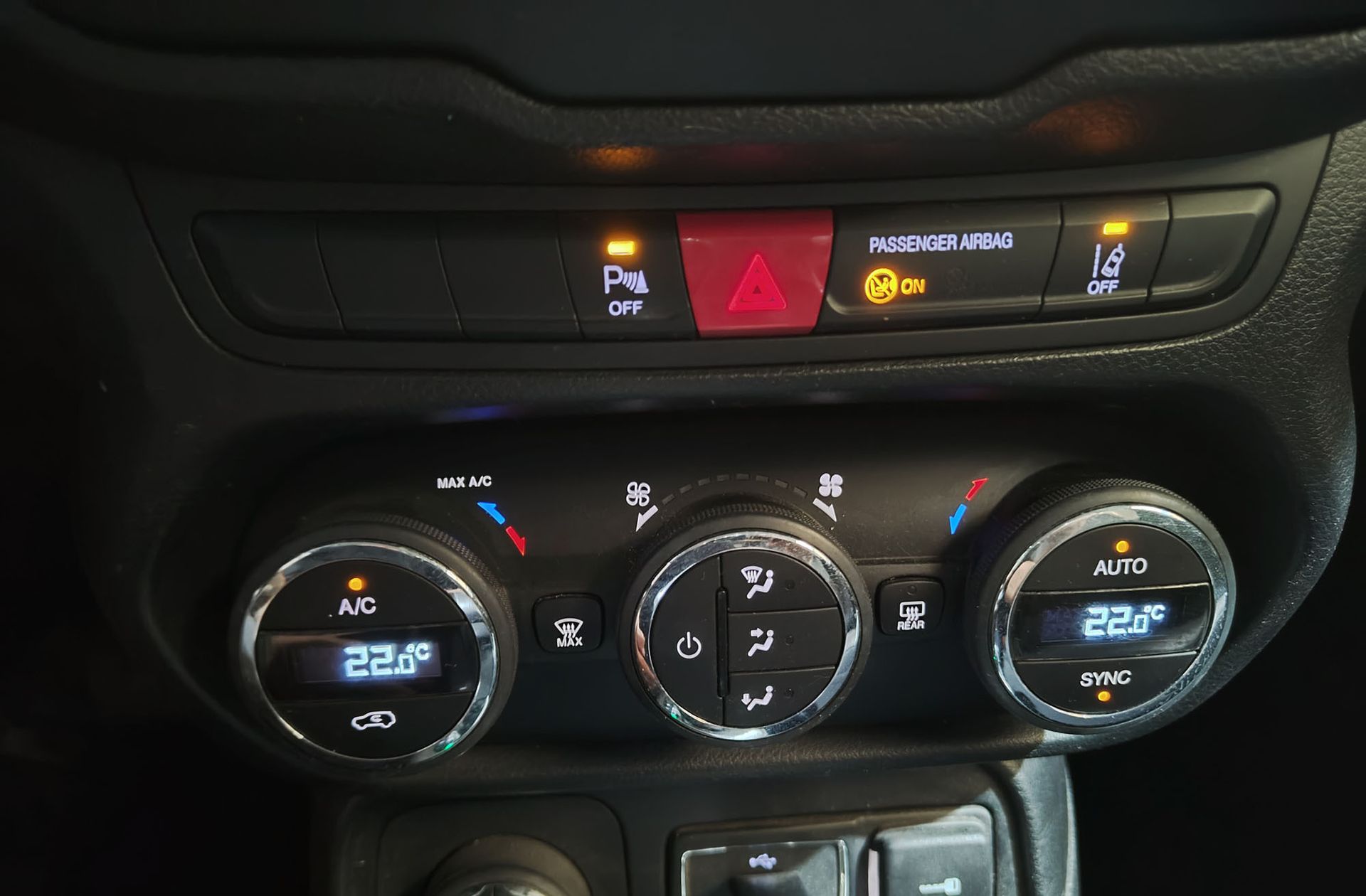 Jeep Renegade 2.0 MultiJet Limited 4x4 AD Low - foto 28
