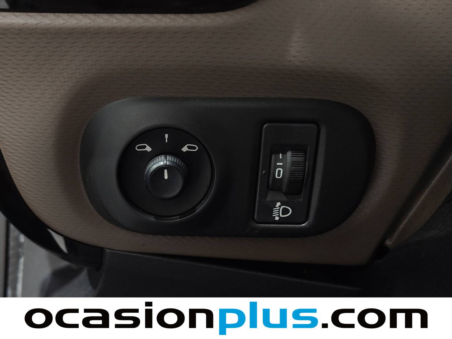 Citroën C4 Cactus Citroen C4 Cactus PureTech 82 Feel (82 CV) seminuevo