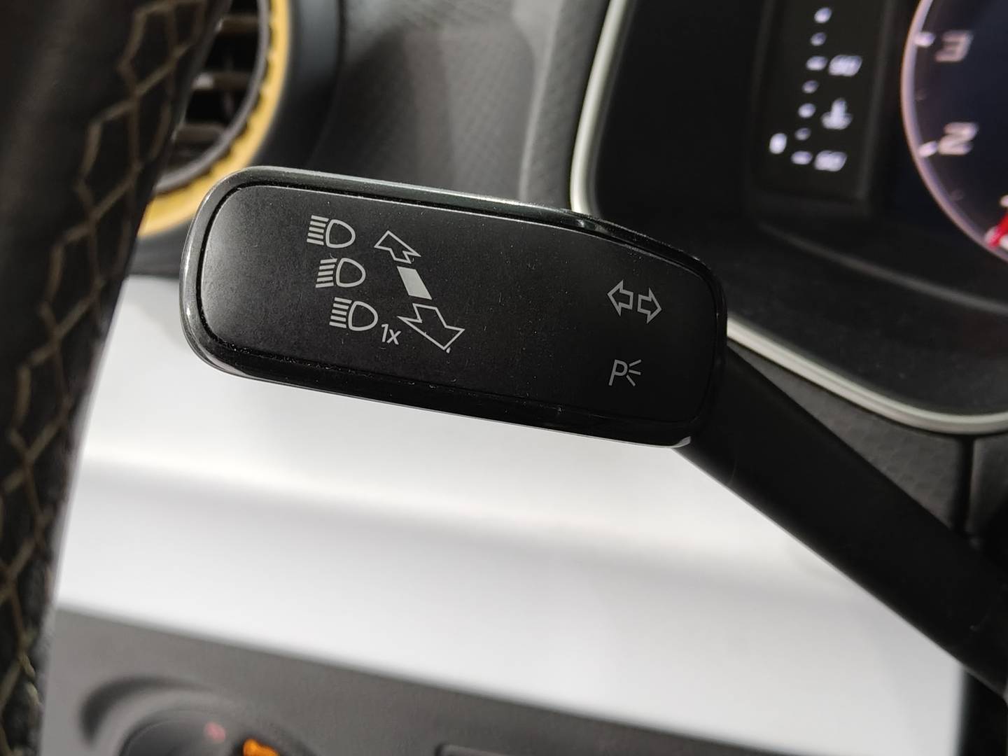 Foto Seat Arona SEAT Arona 1.0 TSI Style XL (110 CV)